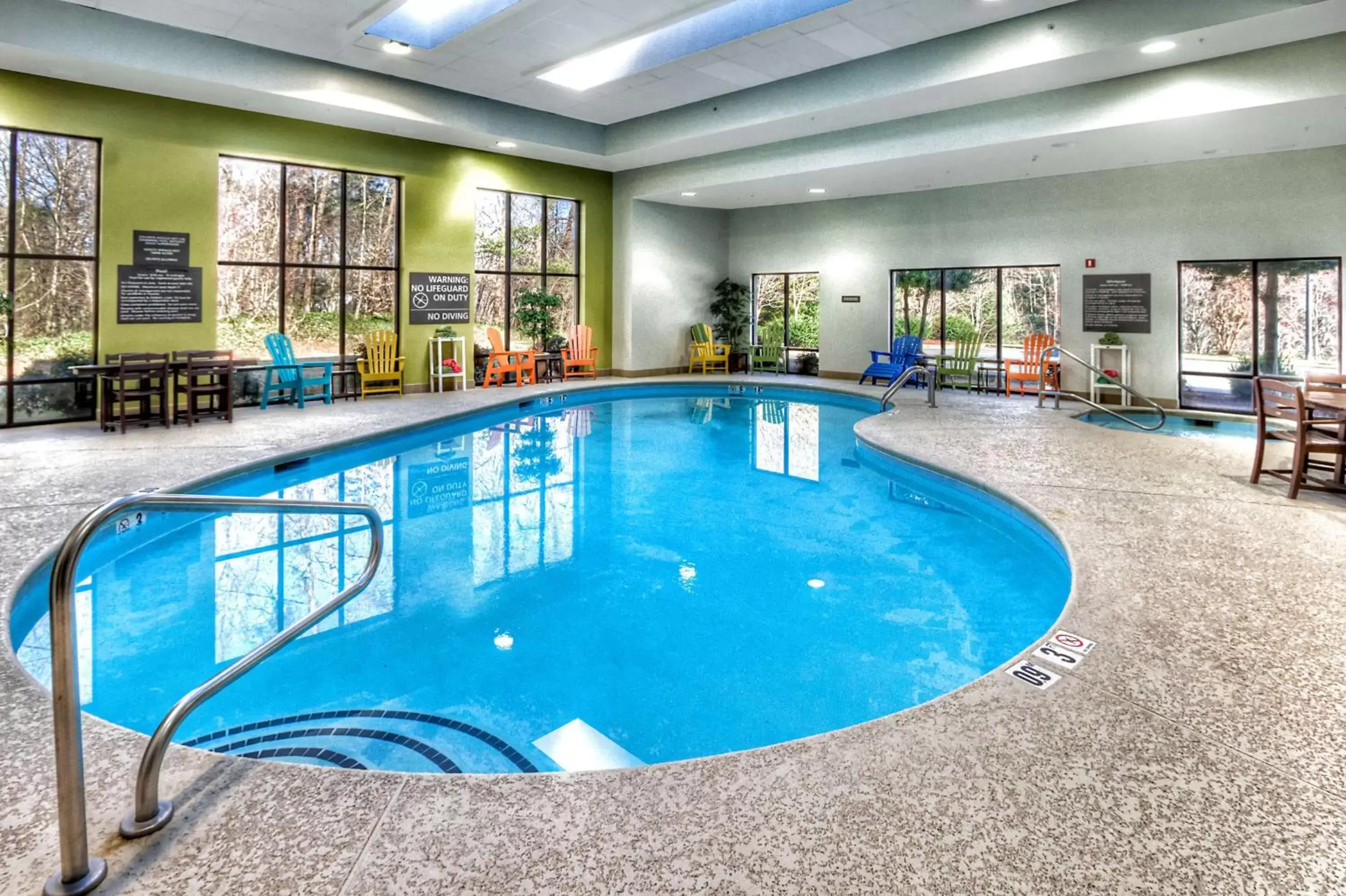 Pool view, Swimming Pool in Hampton Inn Marion