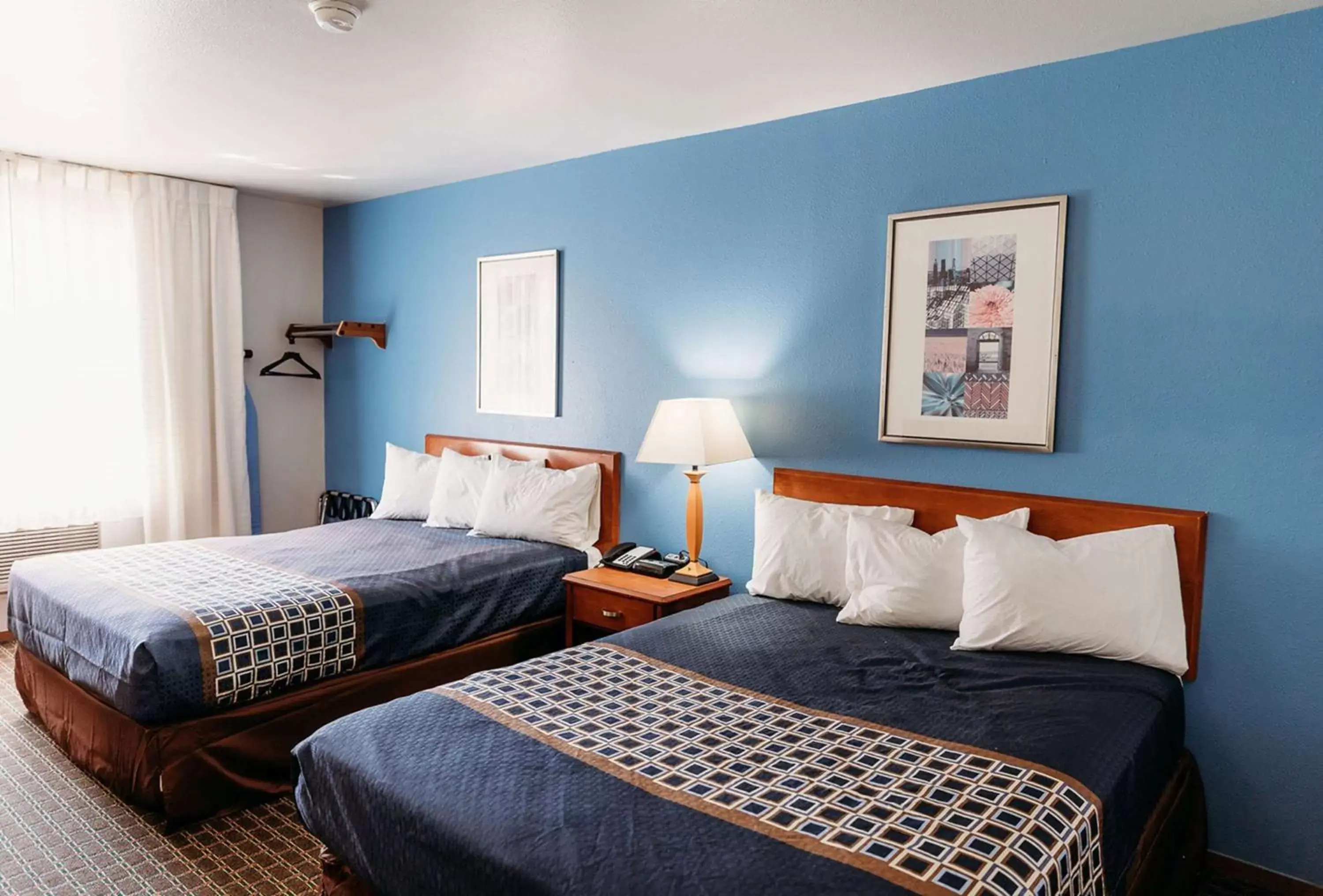 Photo of the whole room, Bed in Travelodge by Wyndham Worland Photo of the whole room, Bed in Travelodge by Wyndham Worland