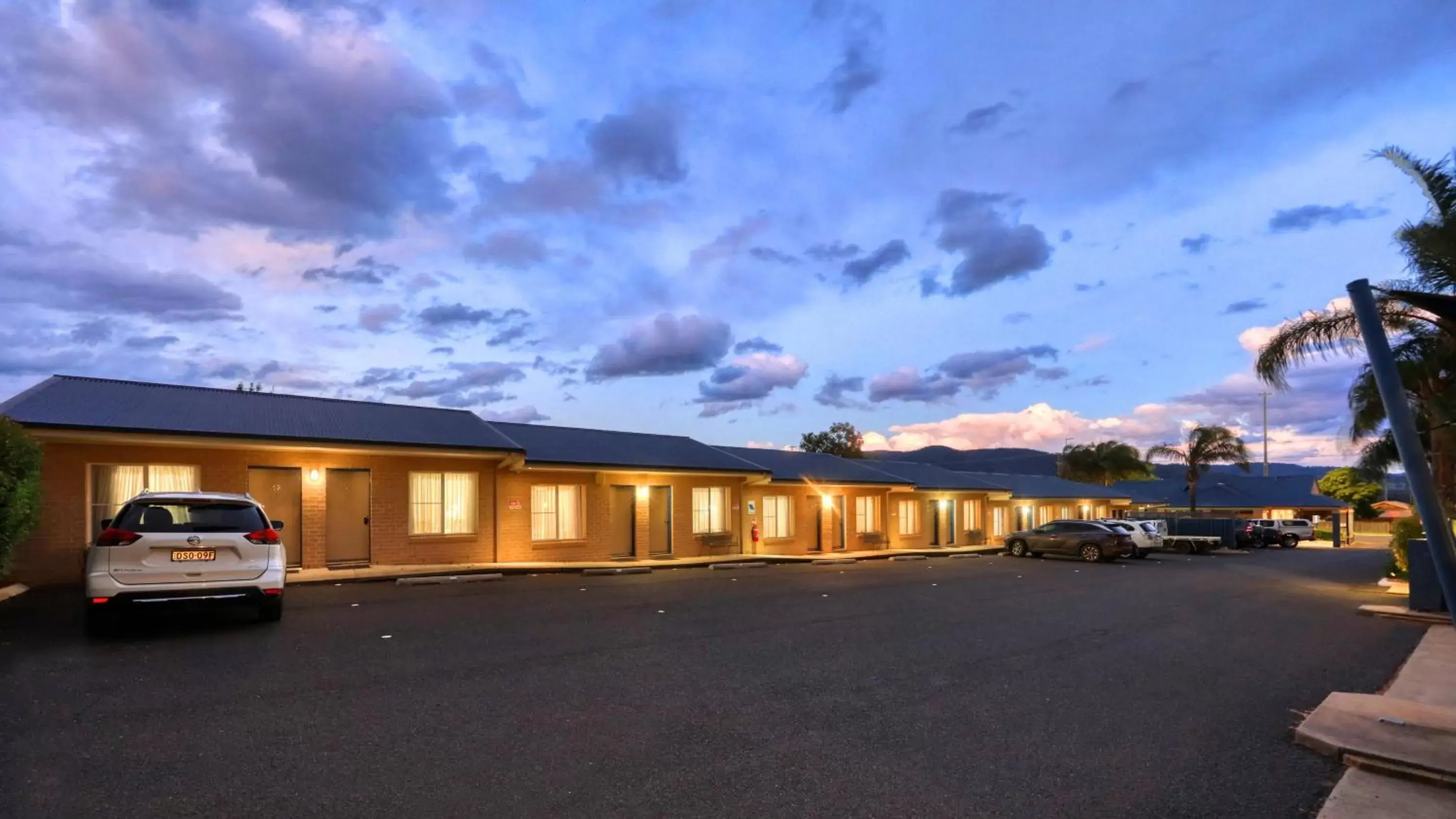 Property Building in Edward Parry Motel and Apartments