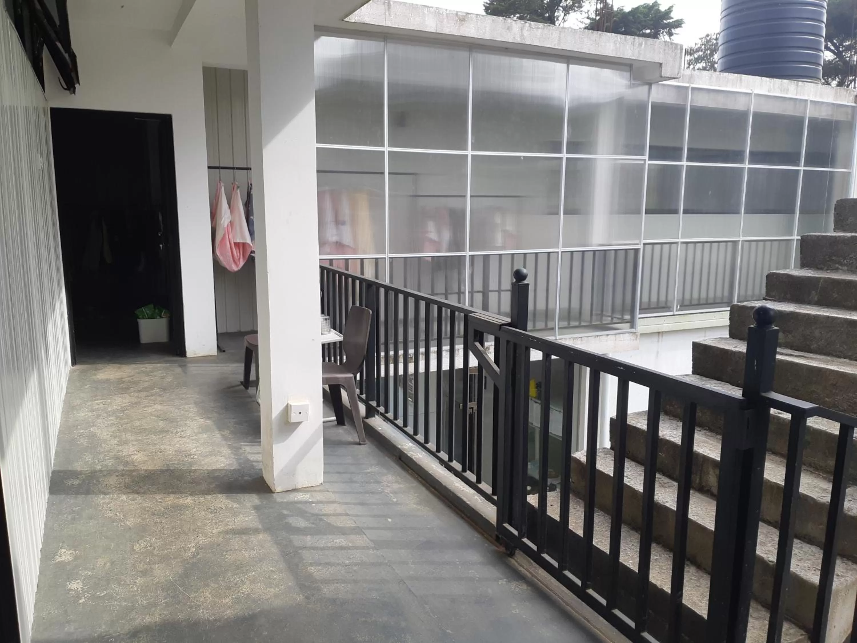 Balcony/Terrace in Siril Guesthouse Hostel