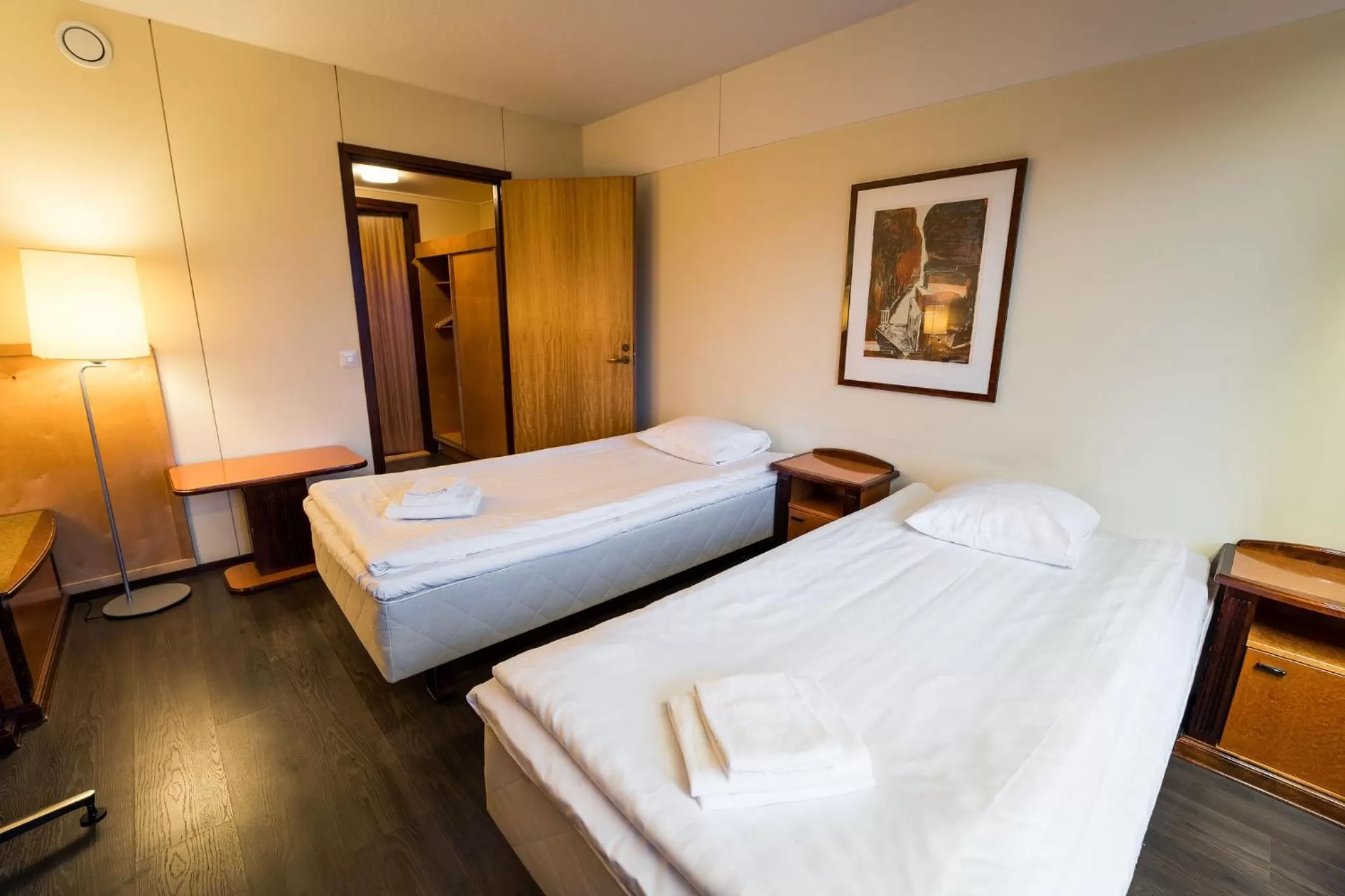 Bed in Budget Hotel Raahe