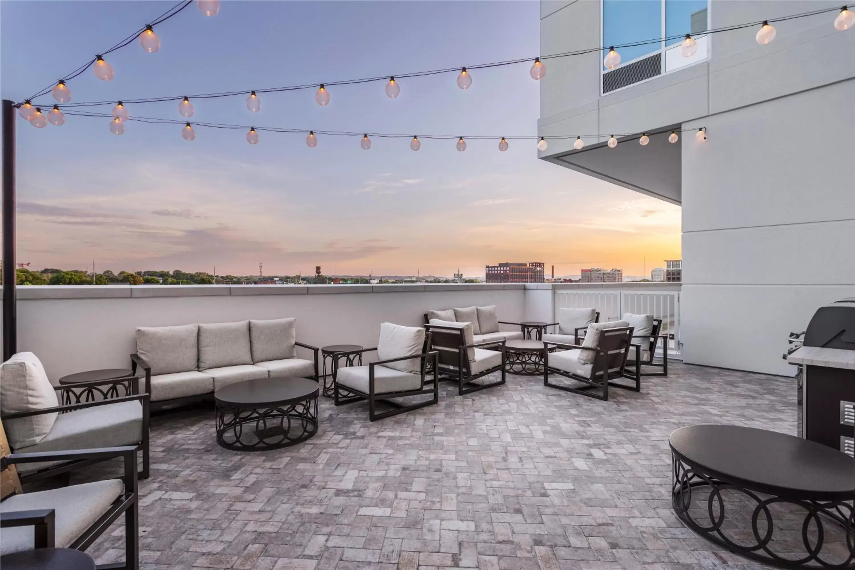 Patio in TownePlace Suites by Marriott Nashville Midtown