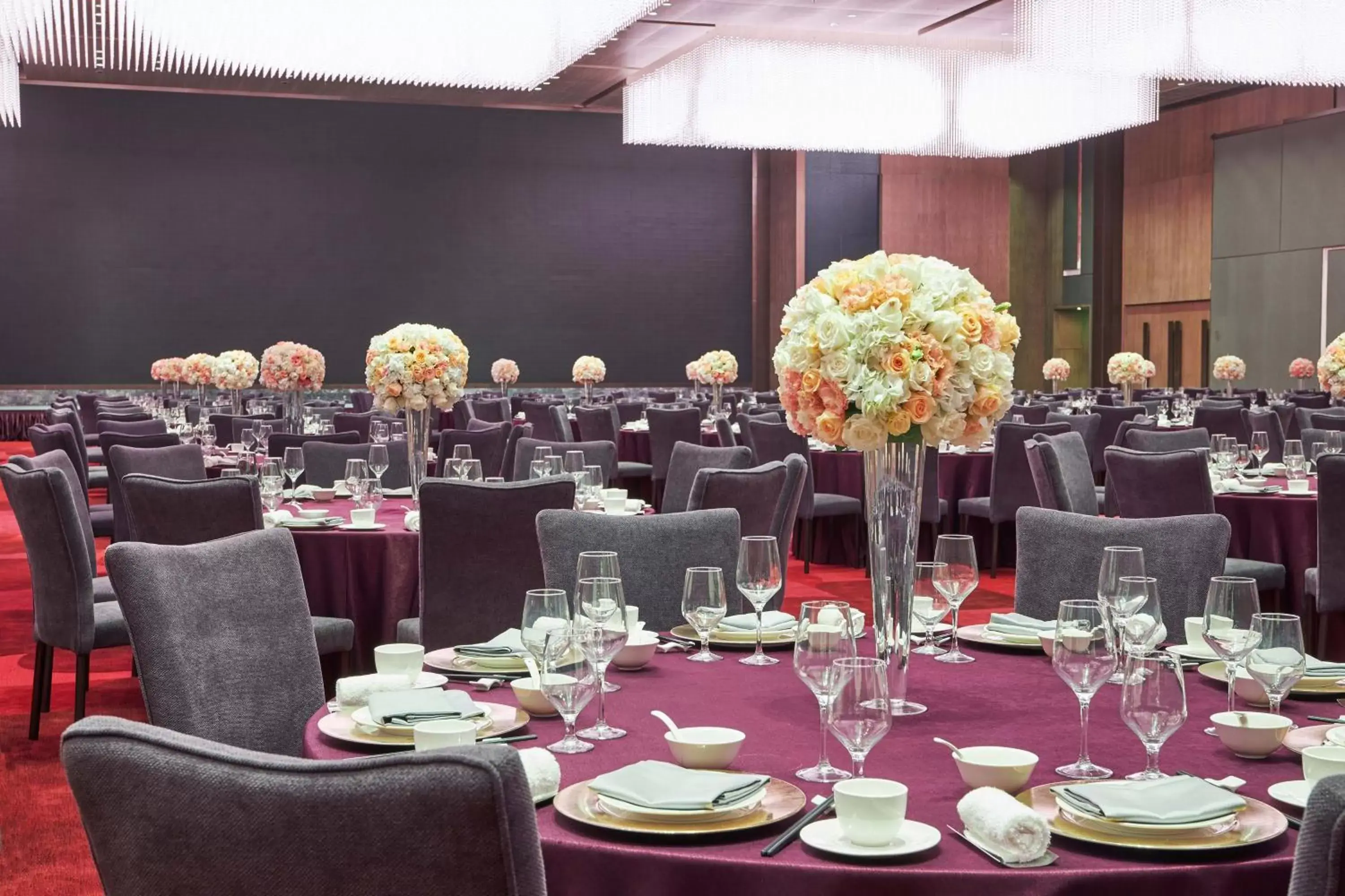 Meeting/conference room, Restaurant/Places to Eat in The Westin Zhongshan Guzhen