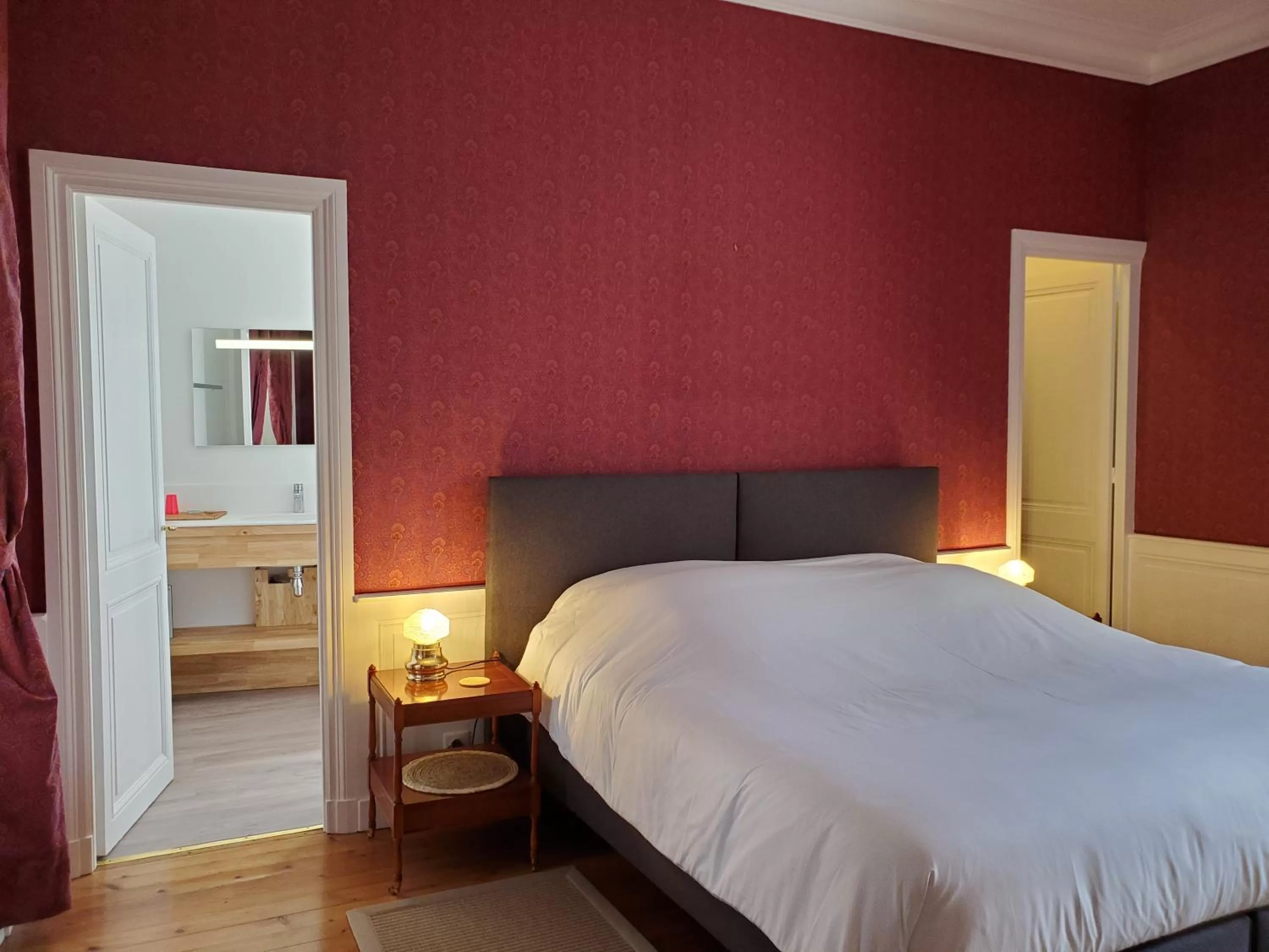 Bedroom, Bed in Logis des Tourelles