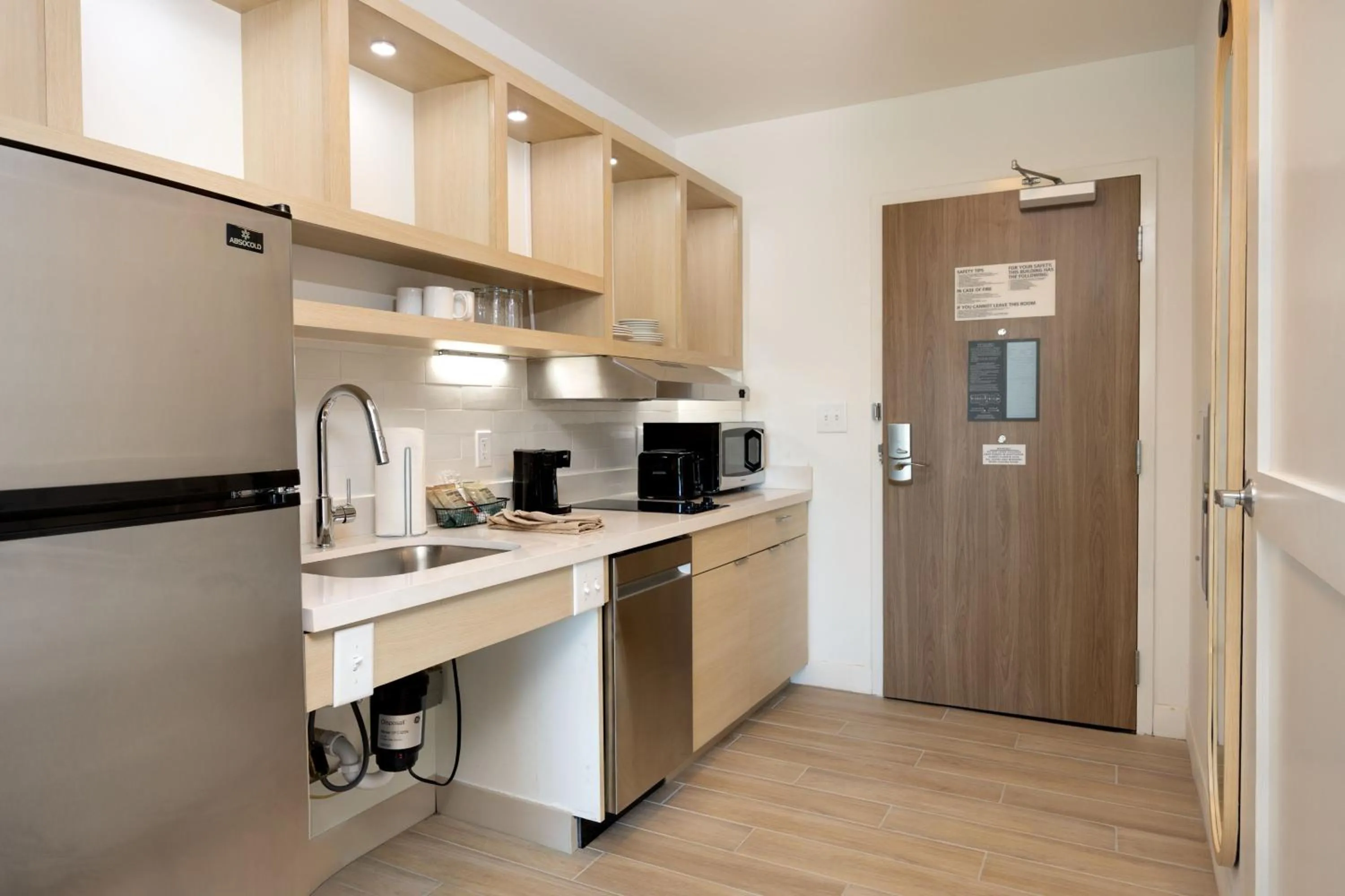 Kitchen or kitchenette in TownePlace Suites by Marriott Canton Riverstone Parkway