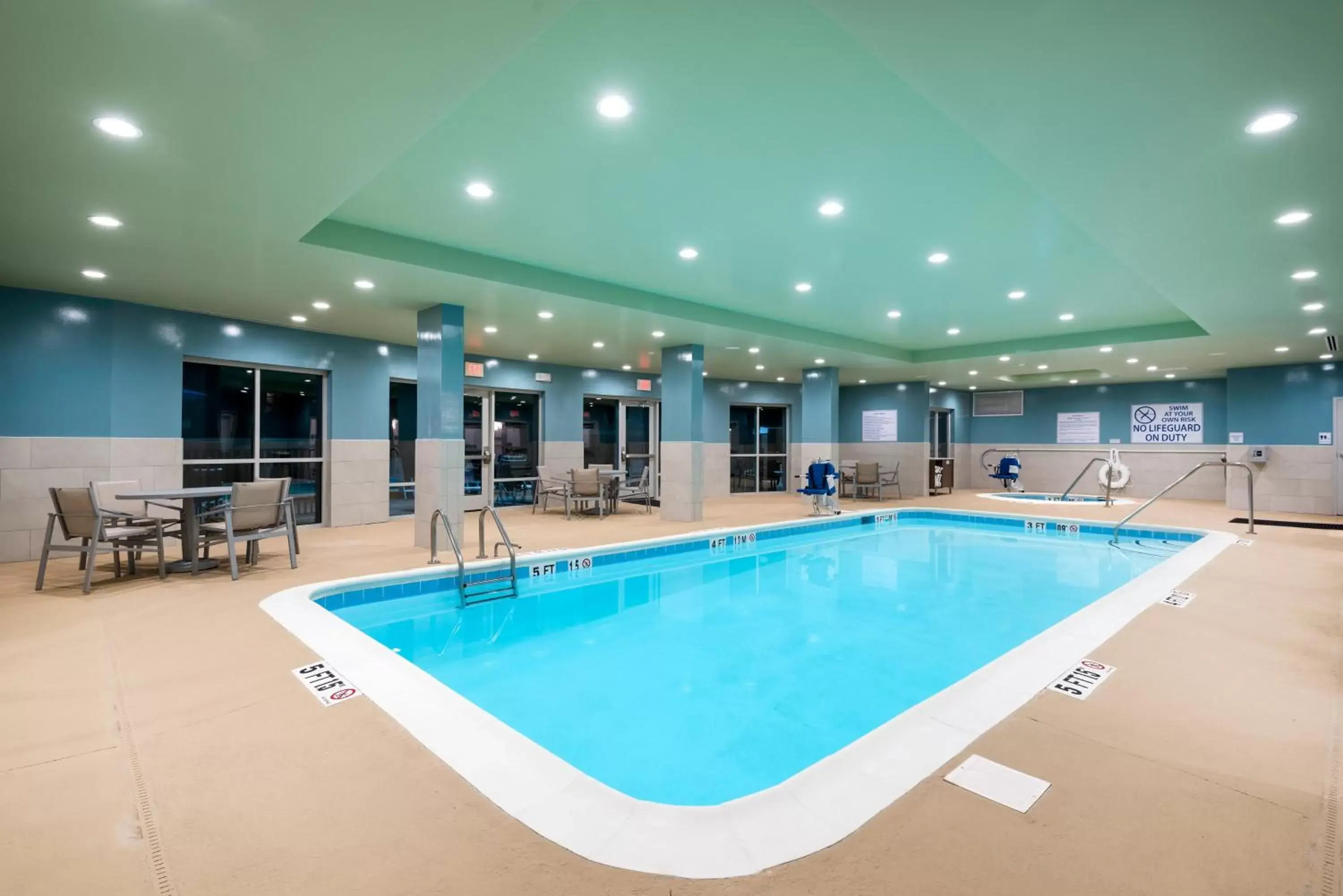 Swimming pool in Holiday Inn Express & Suites Florence I-95 & I-20 Civic Ctr by IHG Swimming pool in Holiday Inn Express & Suites Florence I-95 & I-20 Civic Ctr by IHG