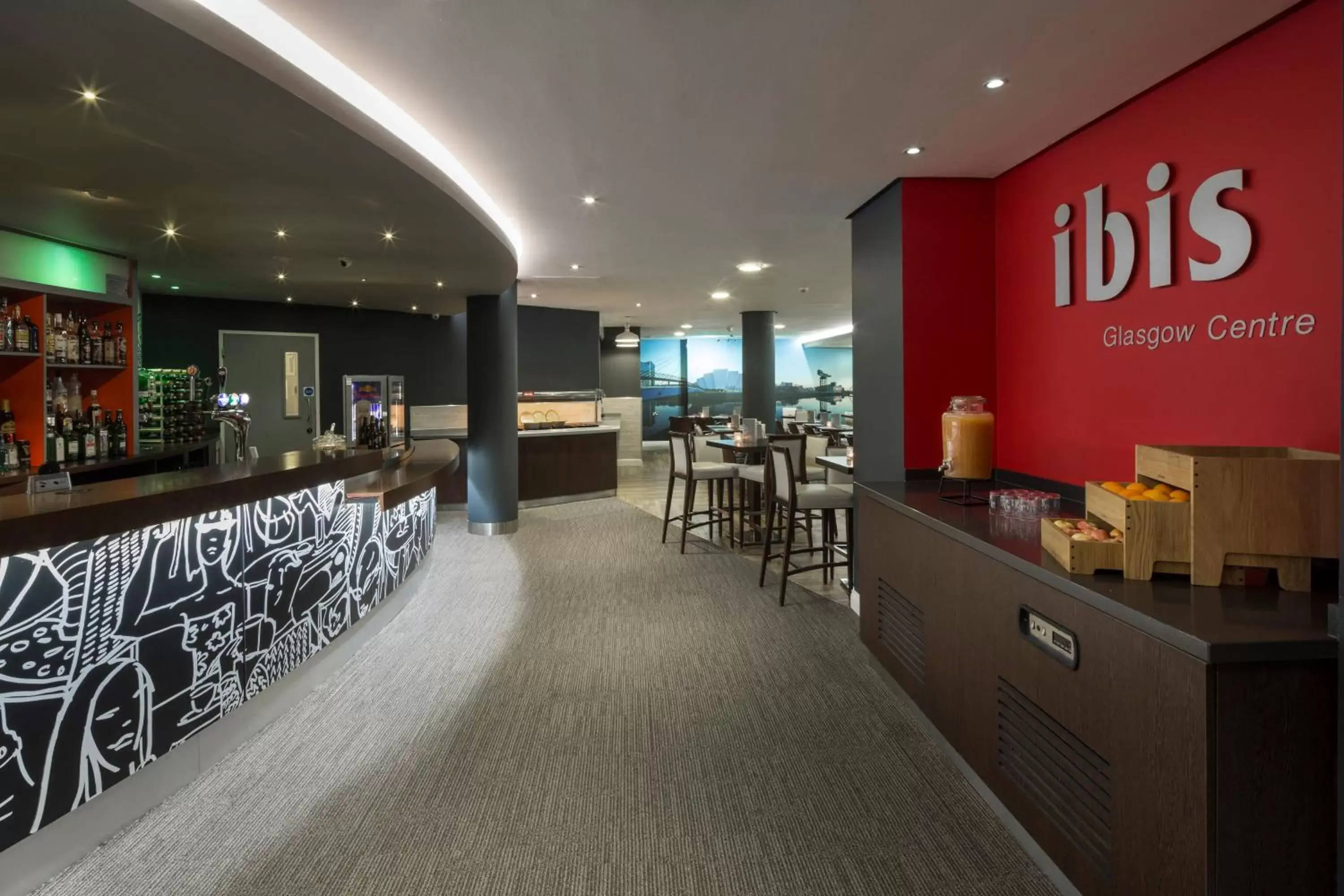 Food and drinks in ibis Glasgow City Centre – Sauchiehall St