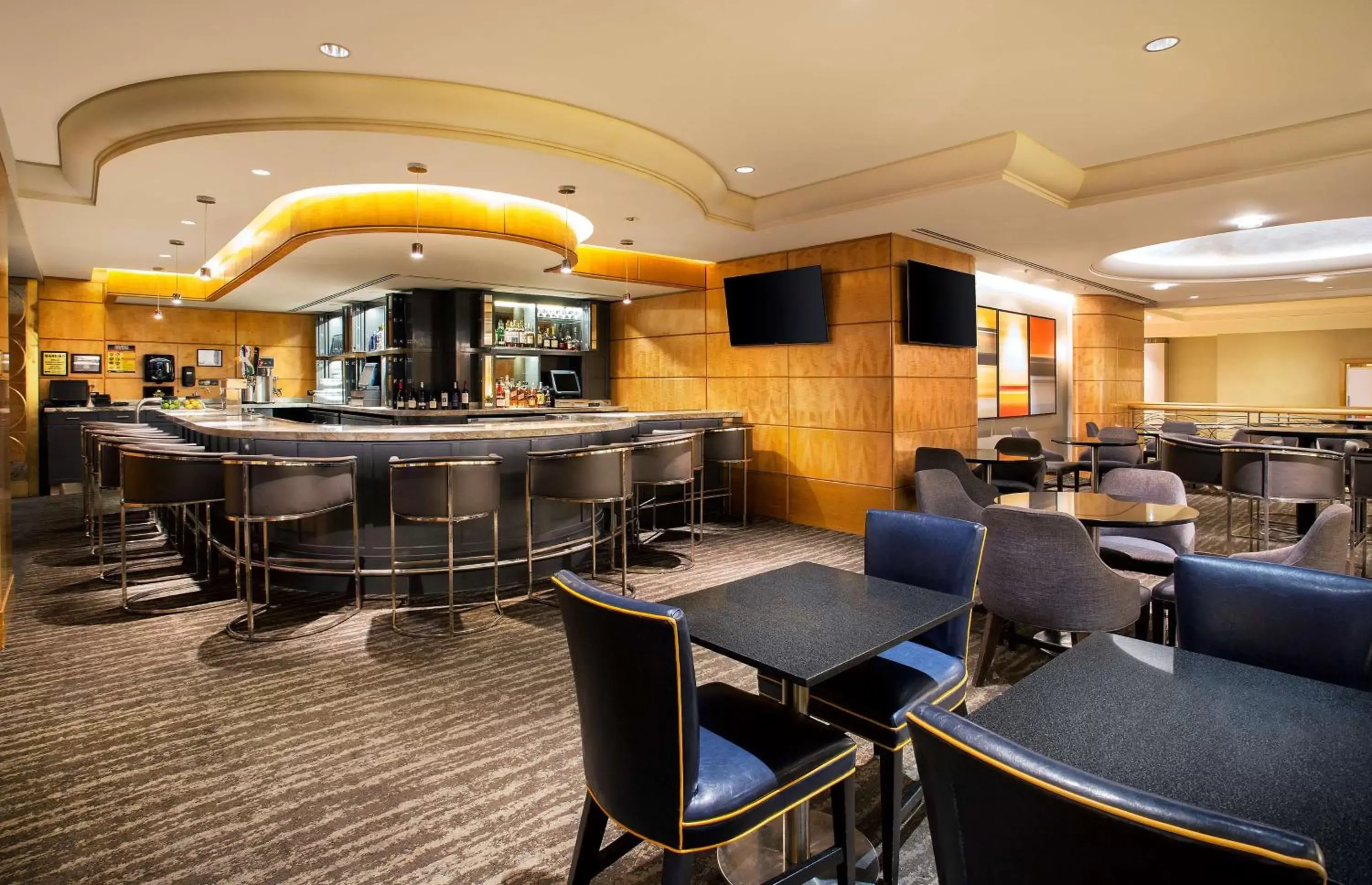 Restaurant/places to eat in New York Hilton Midtown Restaurant/places to eat in New York Hilton Midtown