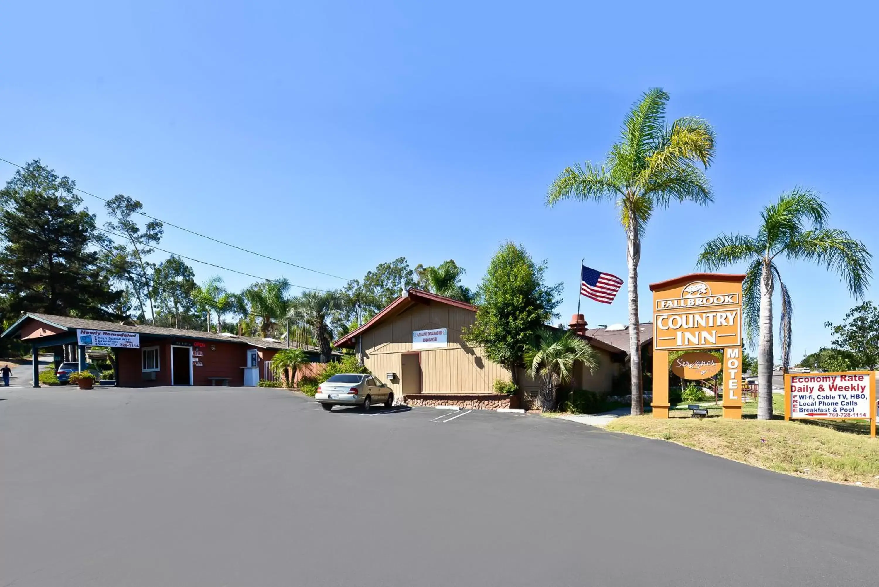 Property Building in Fallbrook Country Inn