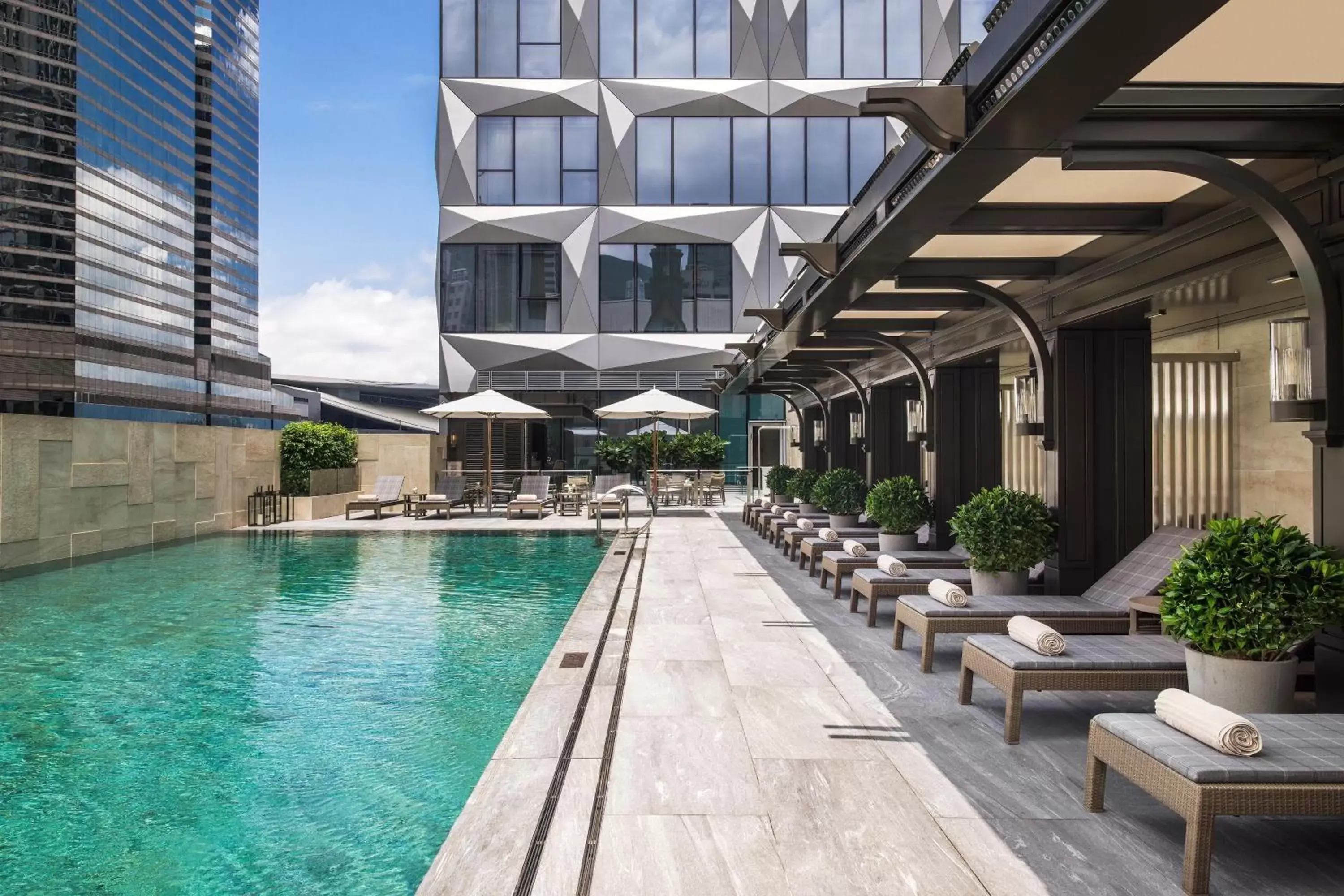 Swimming Pool in The St. Regis Hong Kong