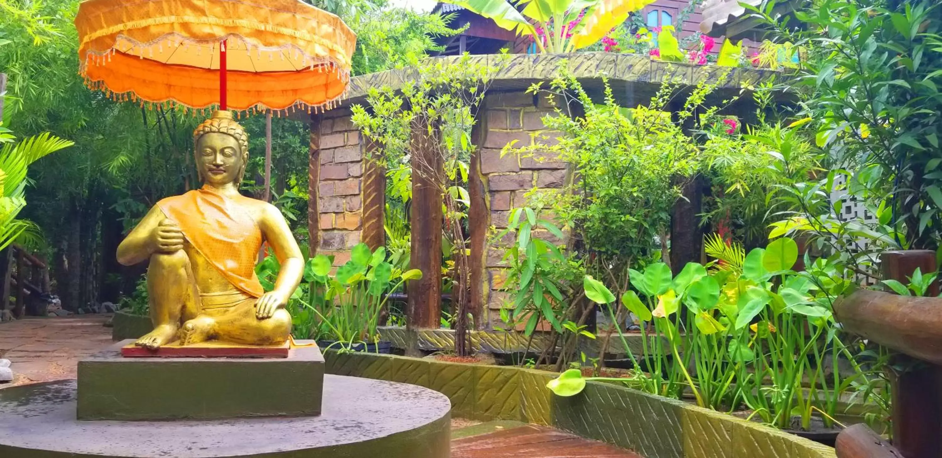 Garden in Le Jardin d'Angkor Hotel & Resort