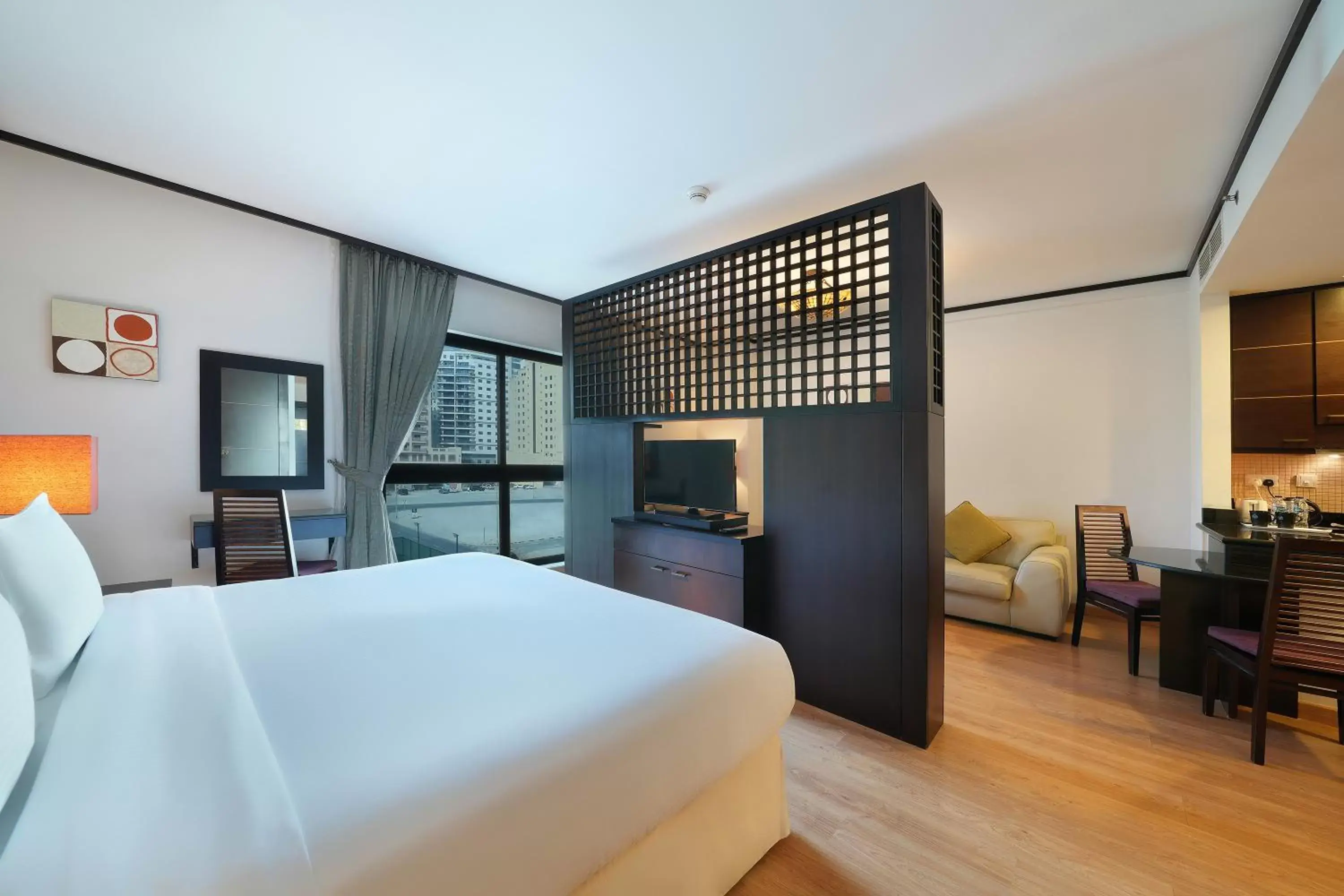 Bed in Park Apartments Dubai, an Edge By Rotana Hotel