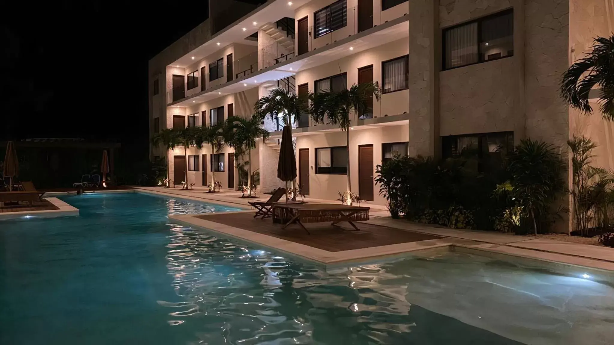Property building, Swimming Pool in Apartment and Penthouse Blue Luxury Kukulkan Tulum