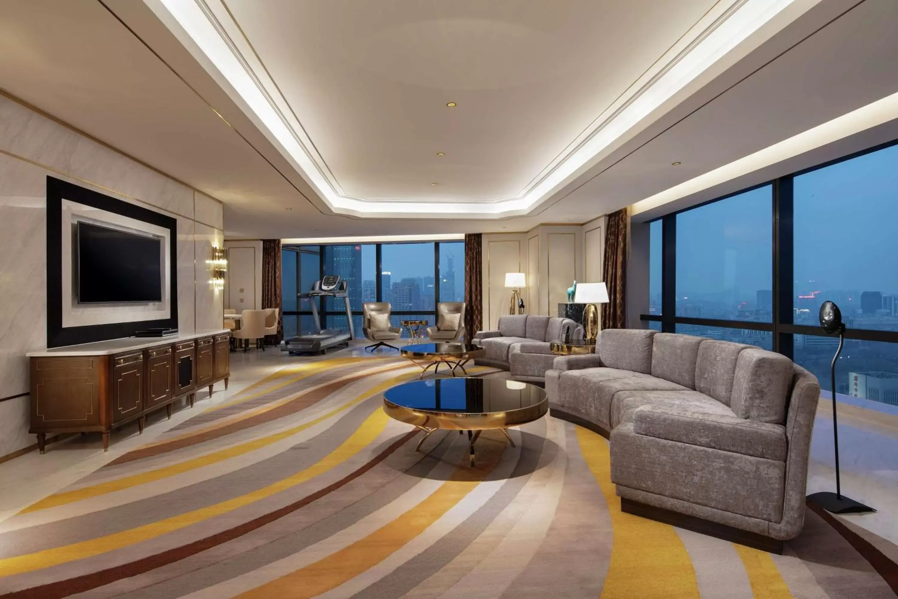 Bedroom, Seating Area in Hilton Shenyang