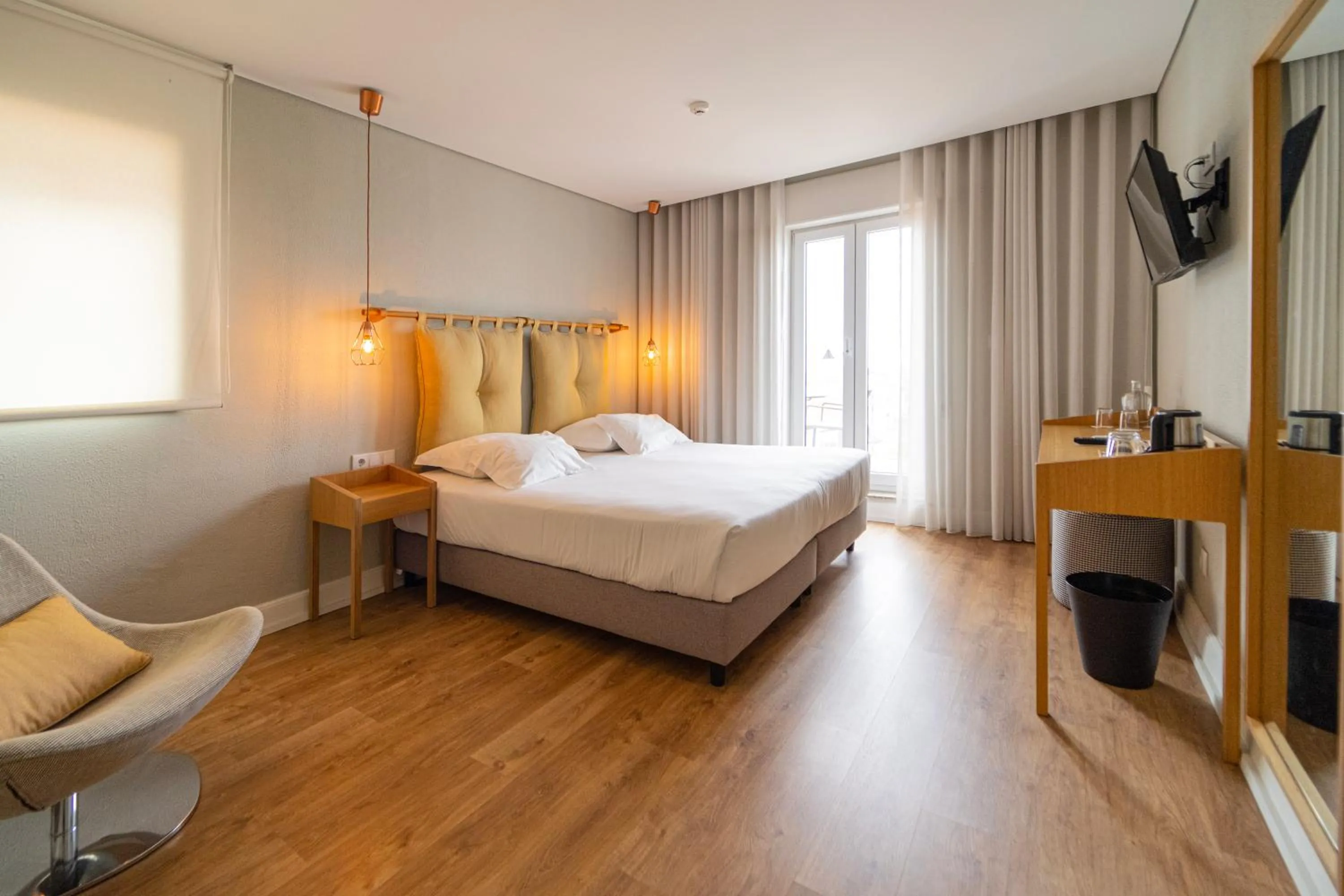 Bed in The Rex Hotel Porto