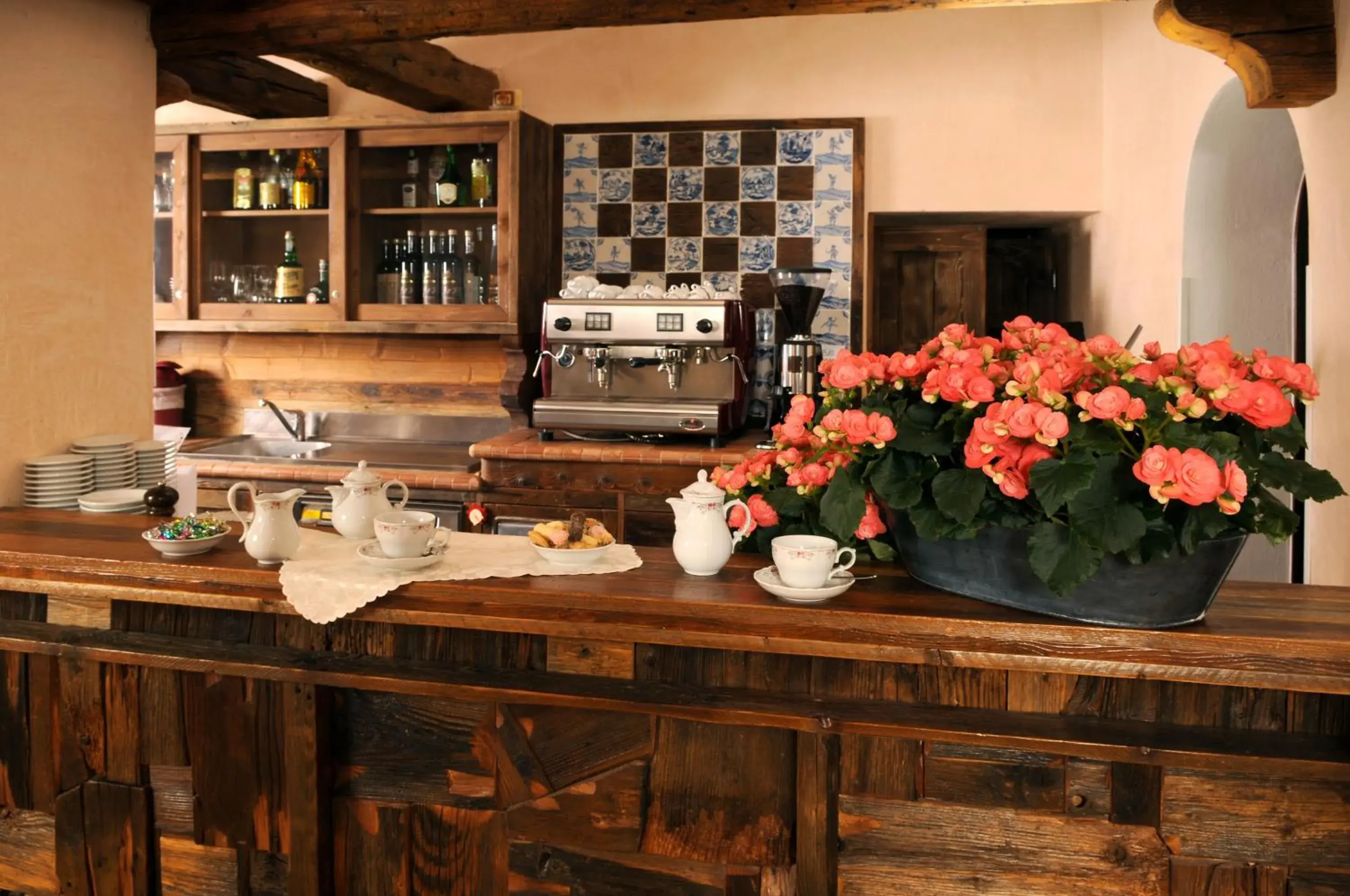 Coffee/tea facilities in Grand Hotel Entourage - Palazzo Strassoldo