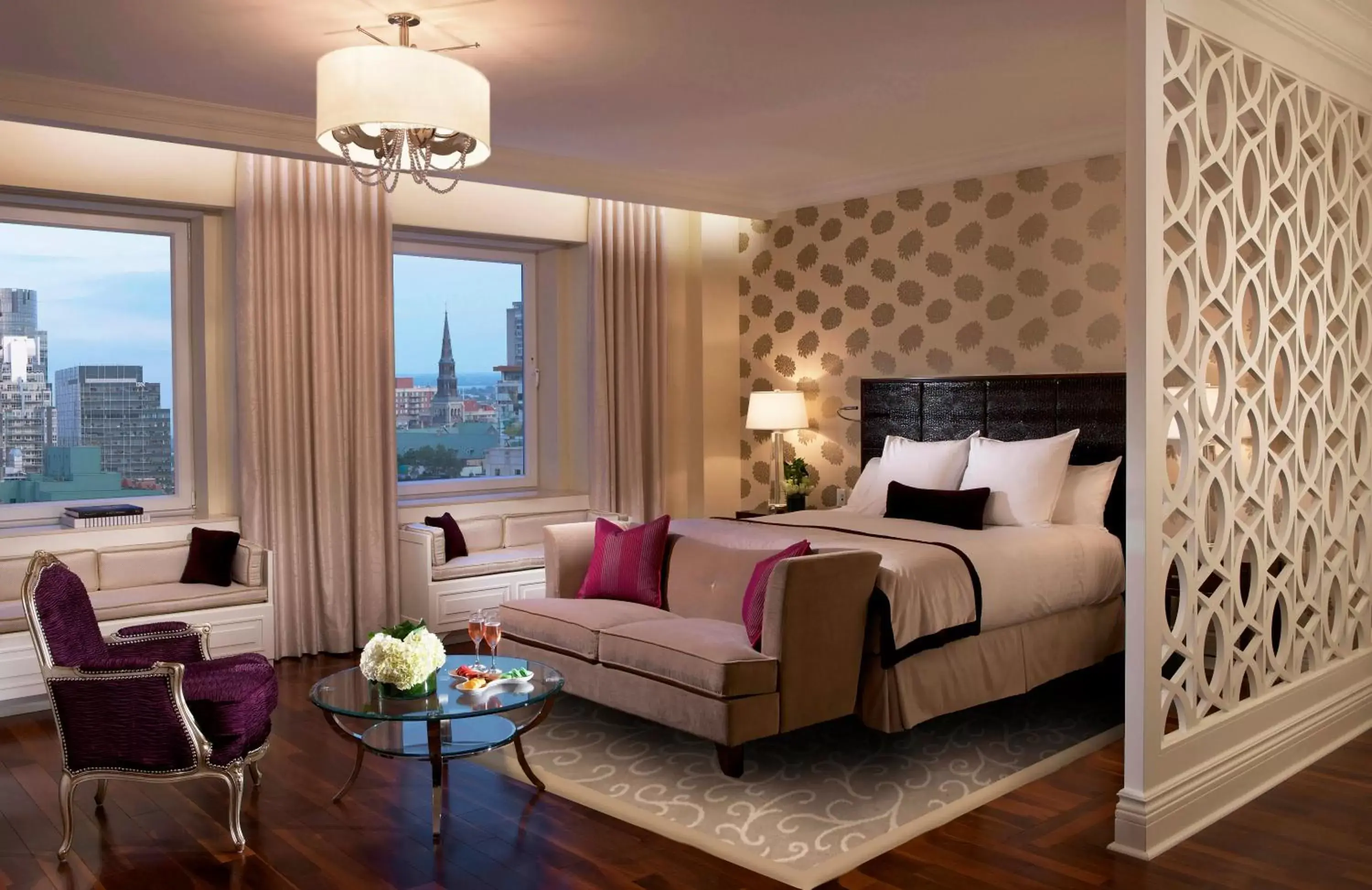 Bedroom in The Ritz-Carlton, Montreal