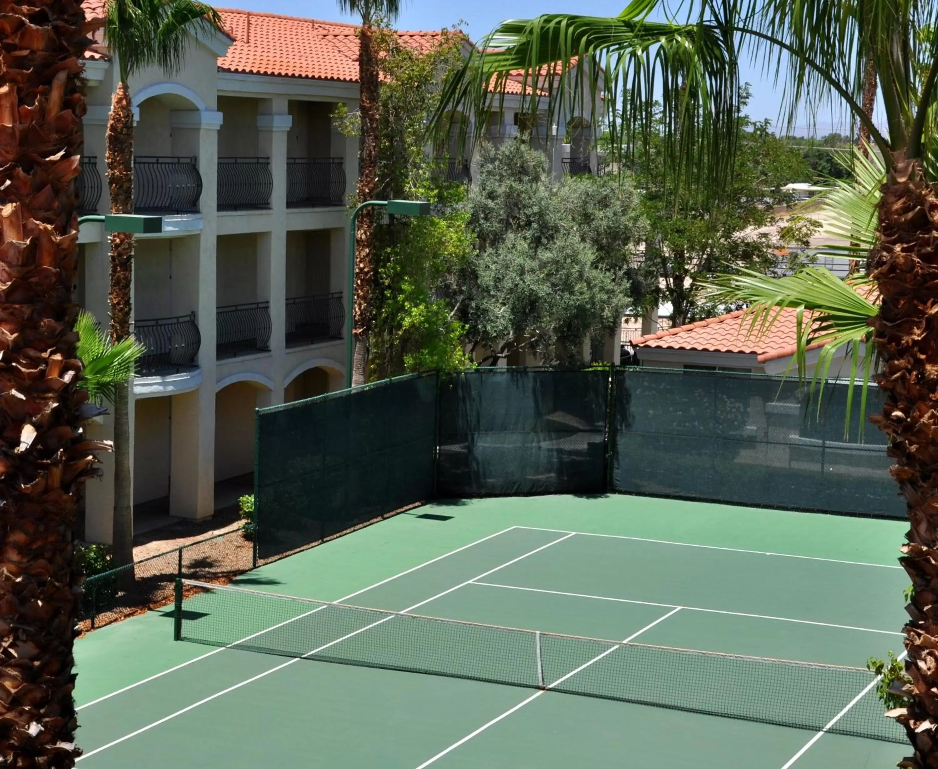Tennis court, Tennis/Squash in Club de Soleil All-Suite Resort
