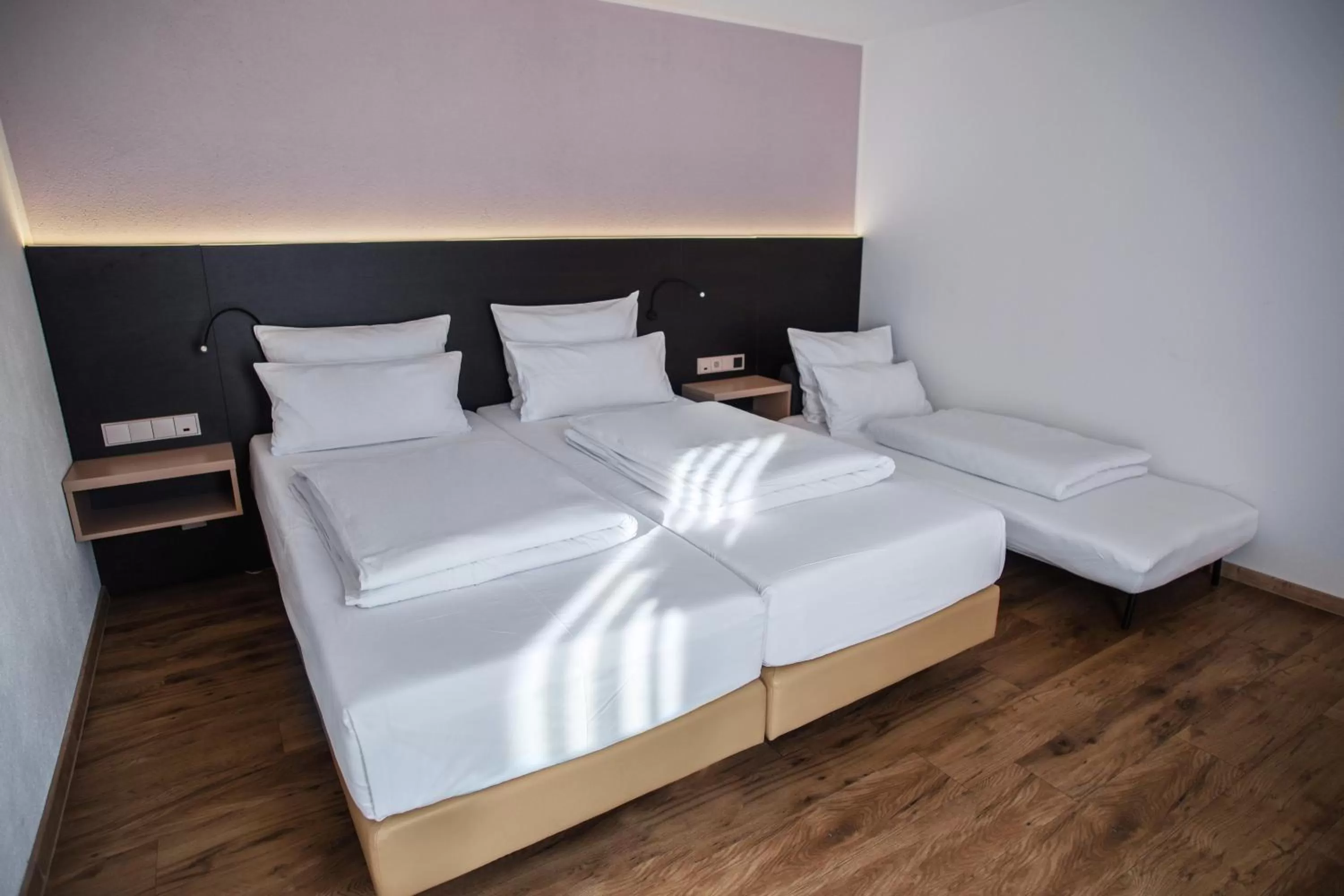 Photo of the whole room, Bed in Hotel U7