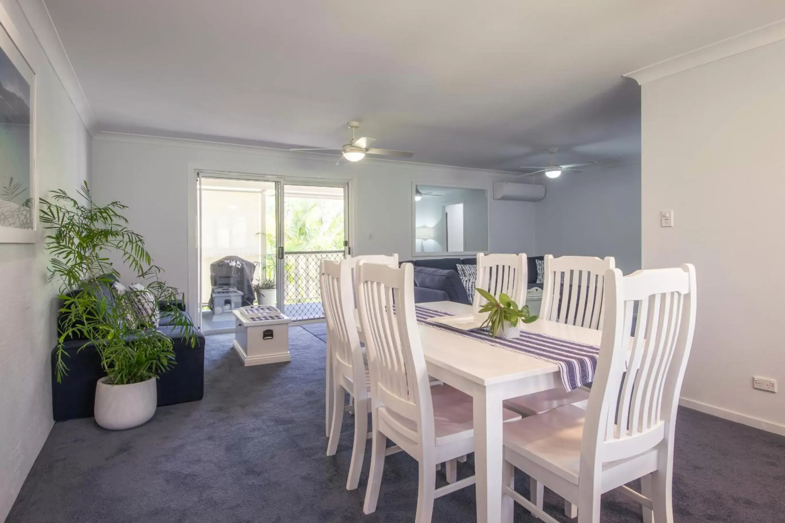 Dining Area in Debbie's Place