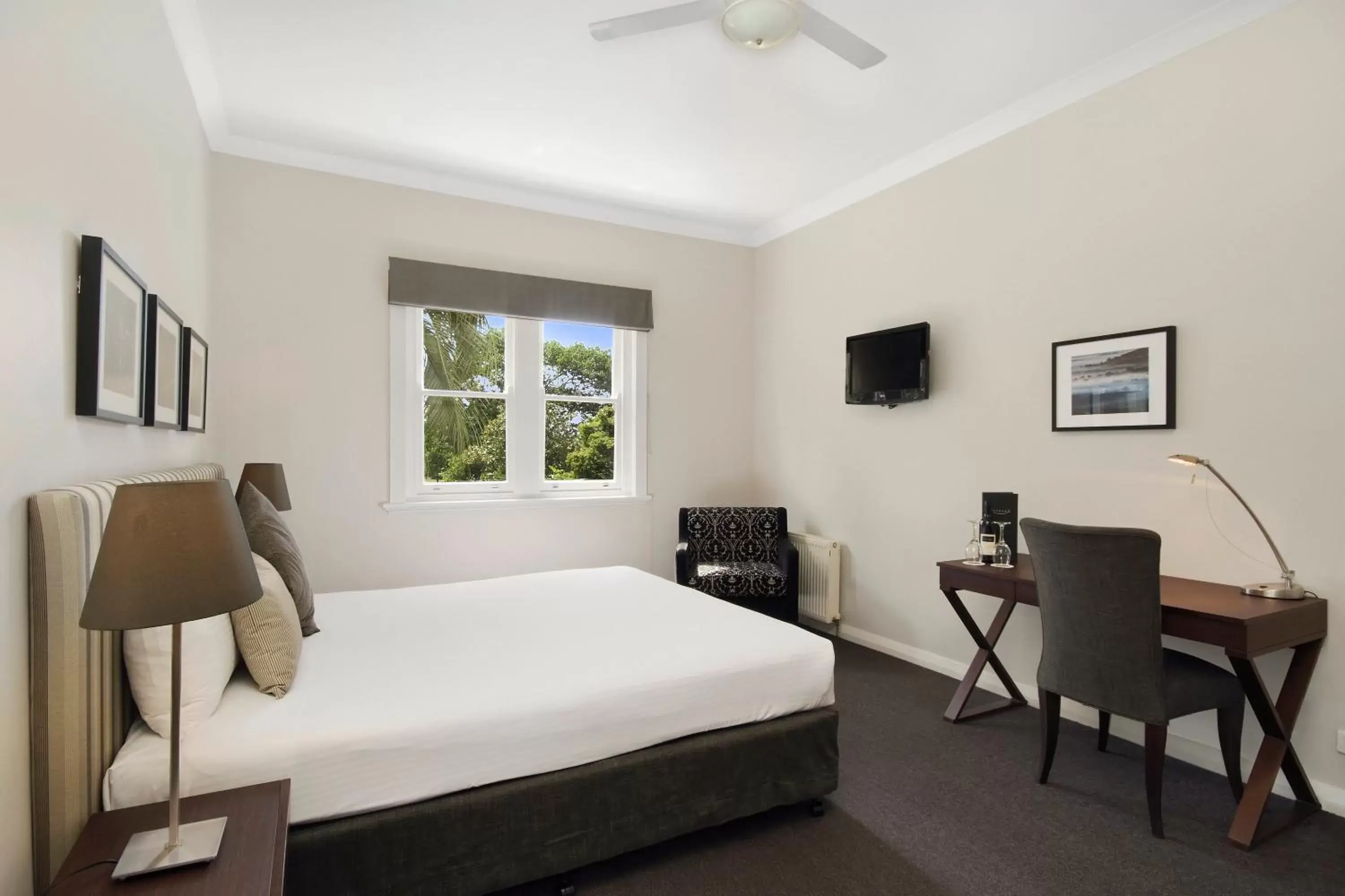 Bedroom, Bed in Peppers Craigieburn Resort