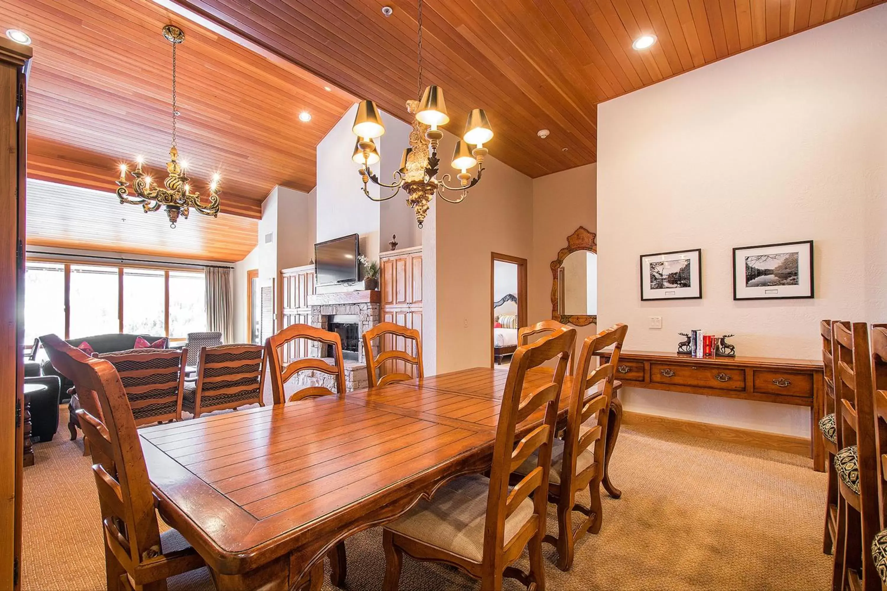 Dining Area in Stein Eriksen Lodge Deer Valley