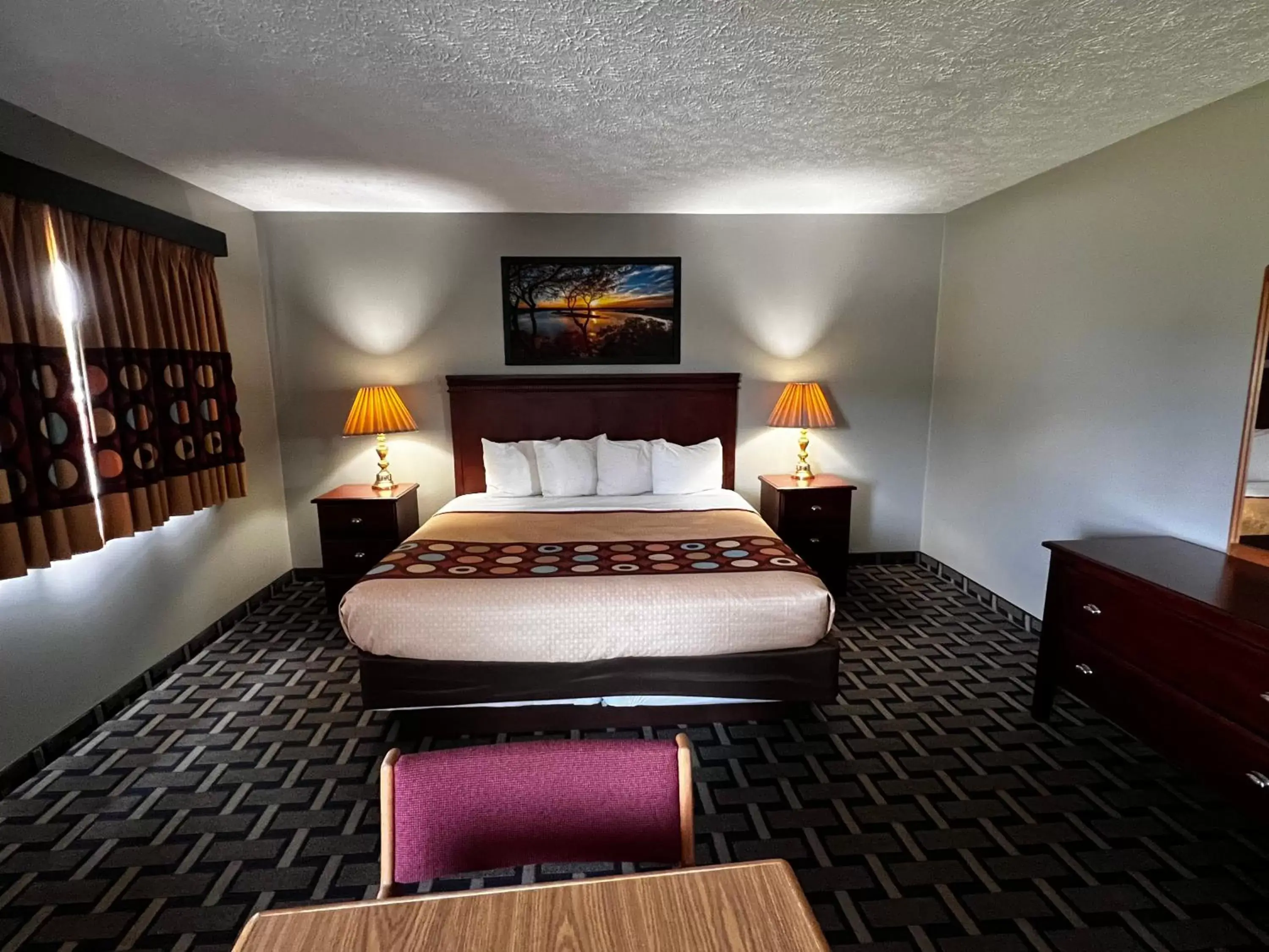 Bed in Sky Lodge Inn & Suites - Delavan