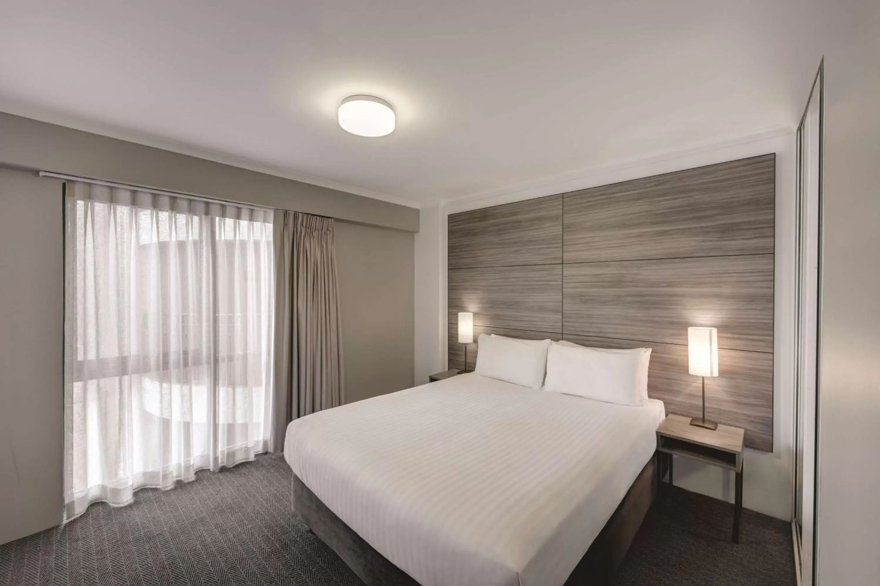 Bedroom, Bed in Adina Serviced Apartments Canberra James Court