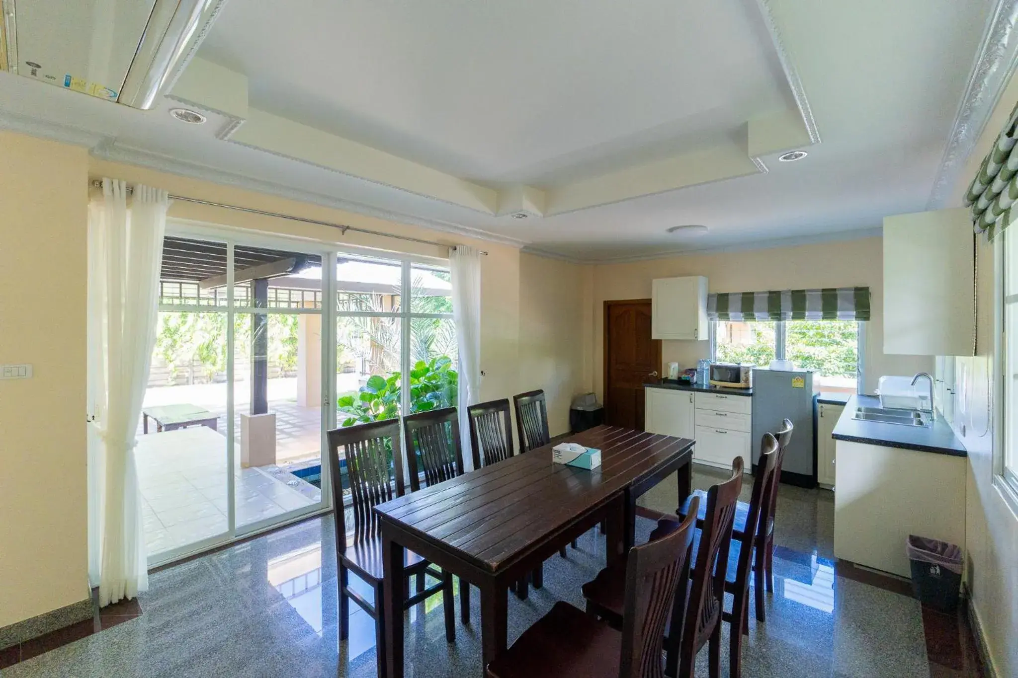 Dining Area in Baan Faa Talay Chan