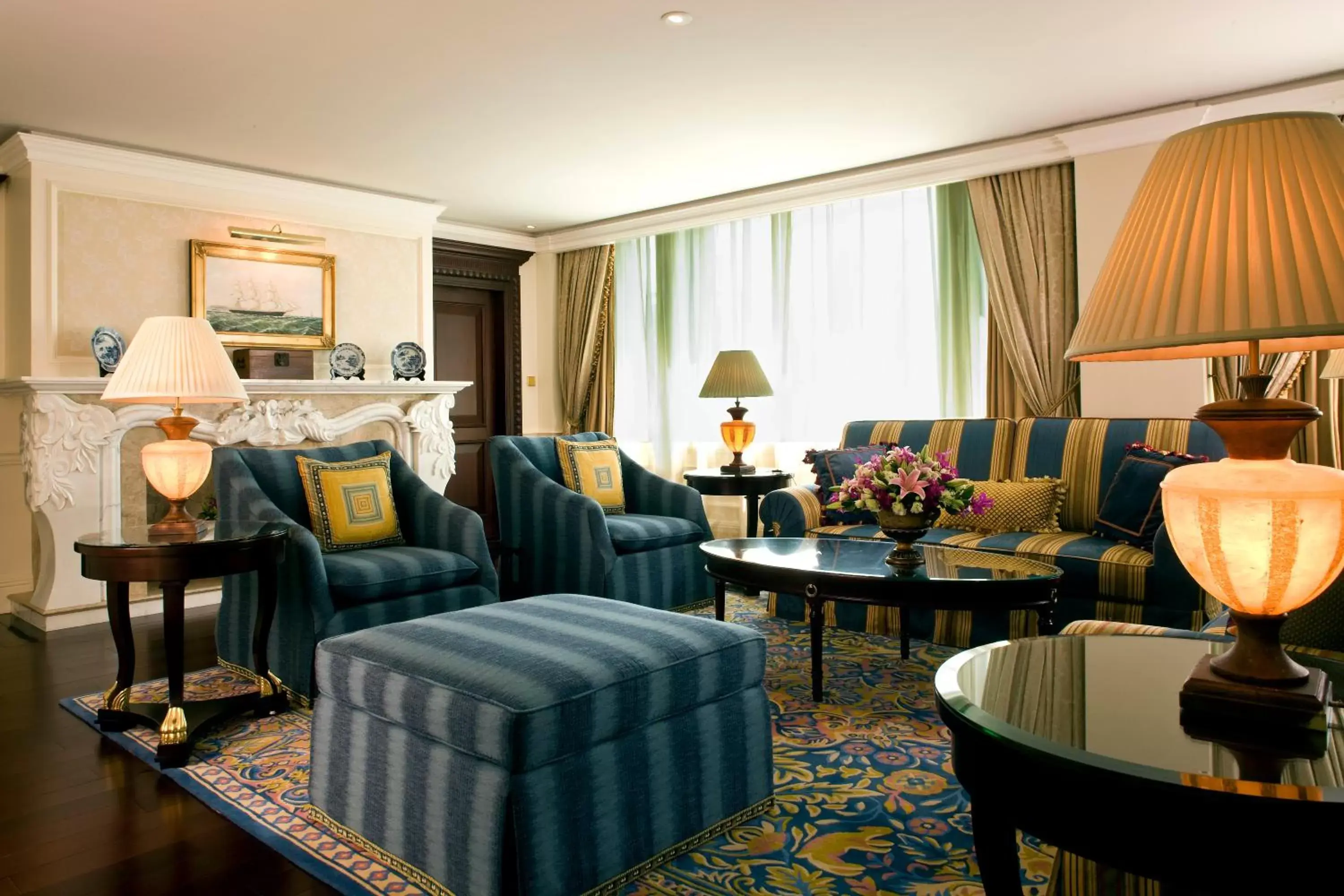 Living room, Seating Area in The Ritz-Carlton Beijing