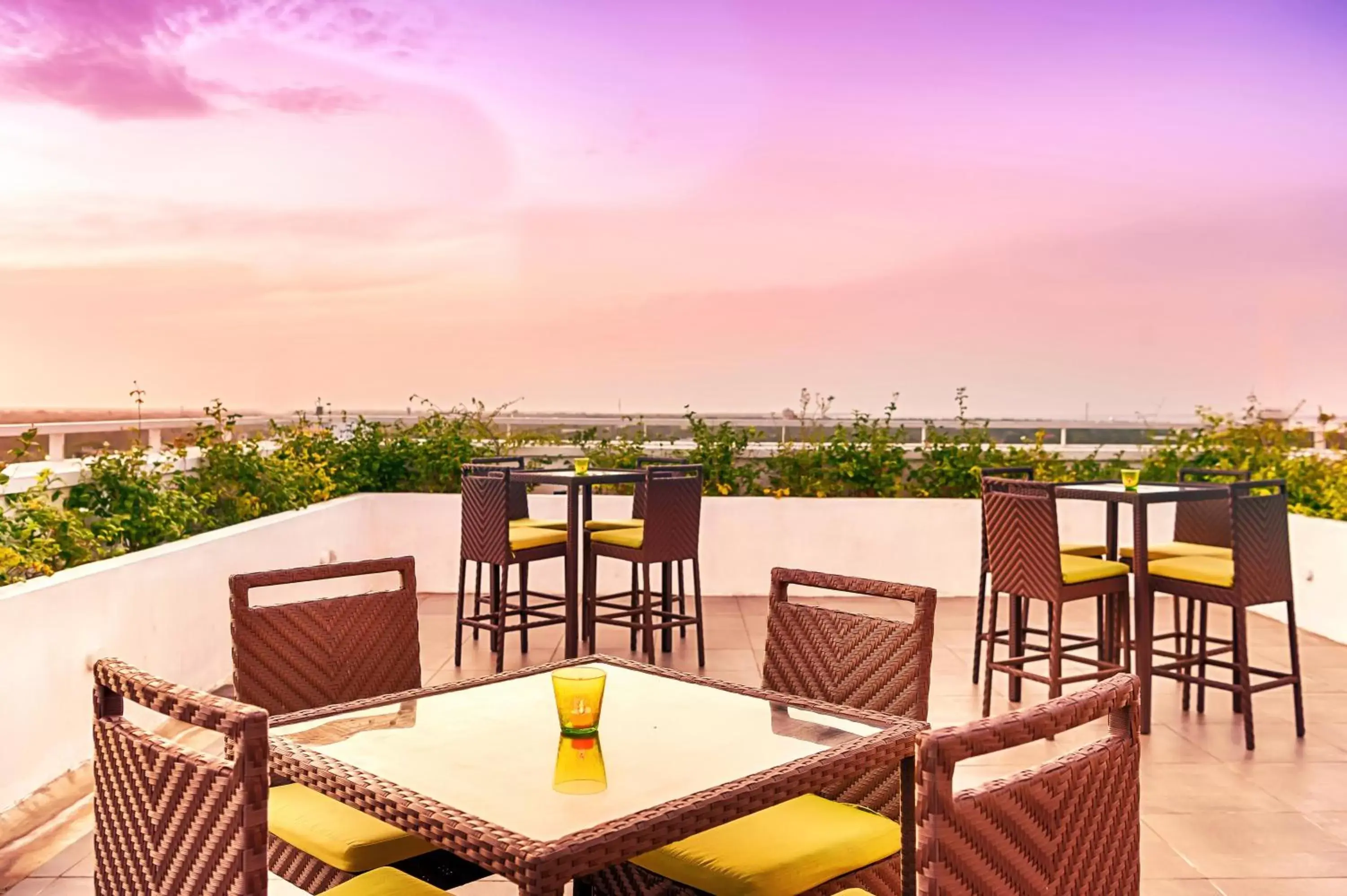 Lounge or bar in Jetwing Jaffna Lounge or bar in Jetwing Jaffna