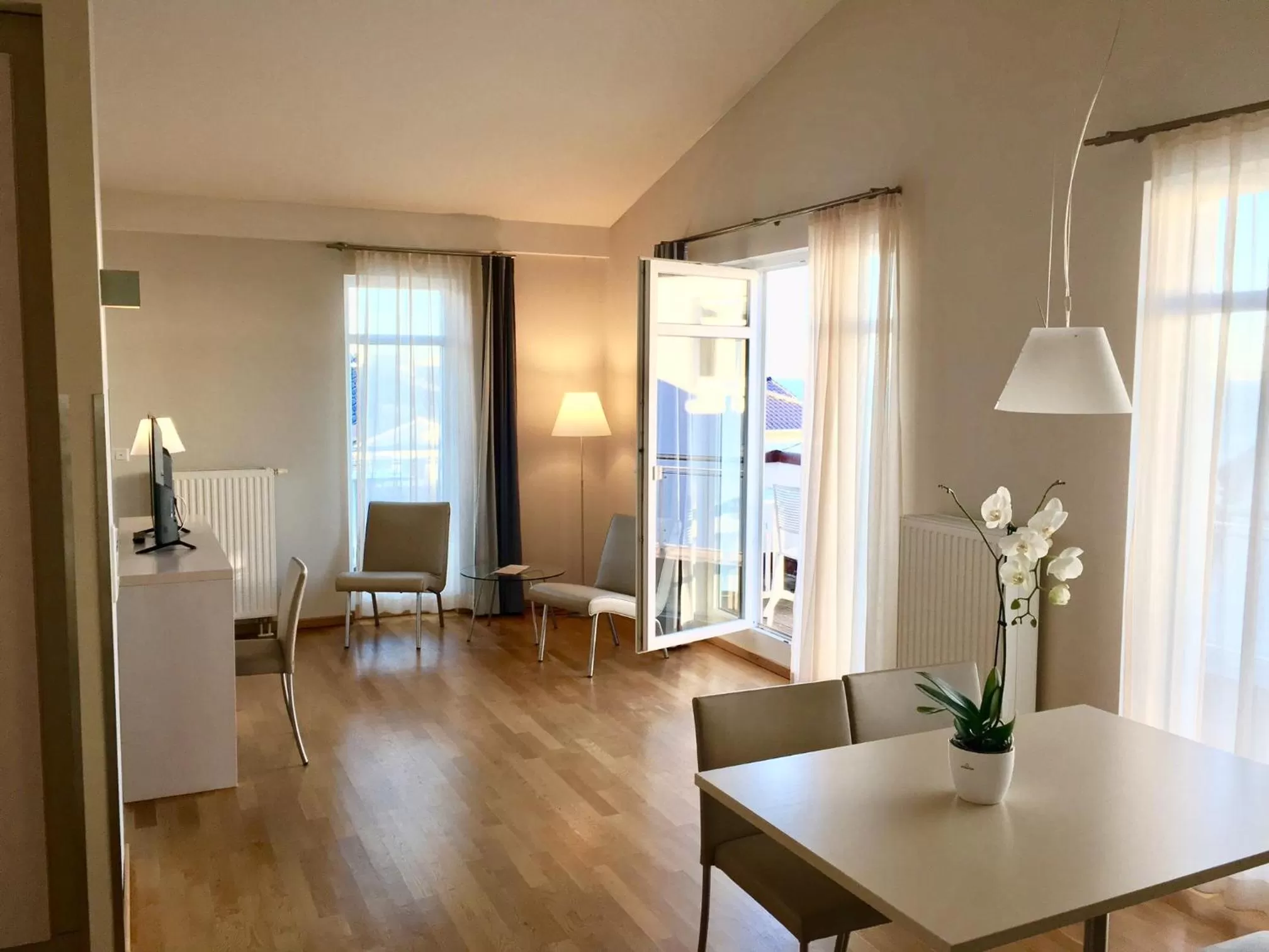 Photo of the whole room in Nymphe Strandhotel & Apartments