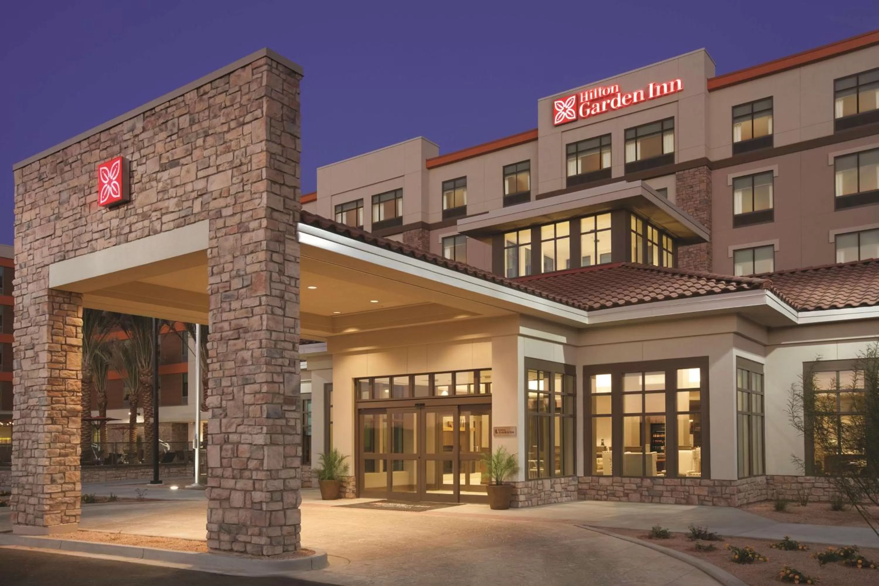 Property building in Hilton Garden Inn Phoenix-Tempe University Research Park, Az