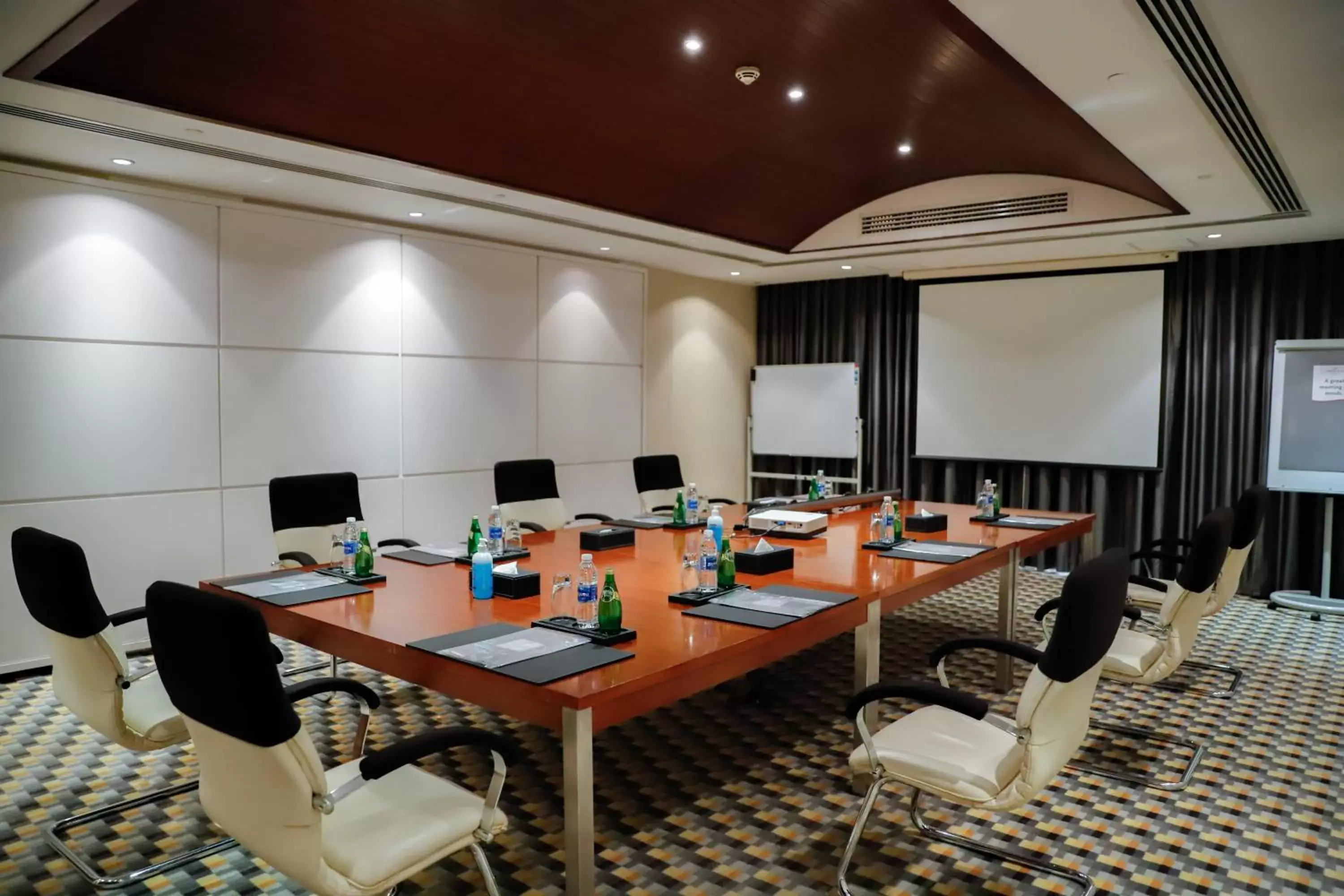 Meeting/conference room in Crowne Plaza Sohar, an IHG Hotel