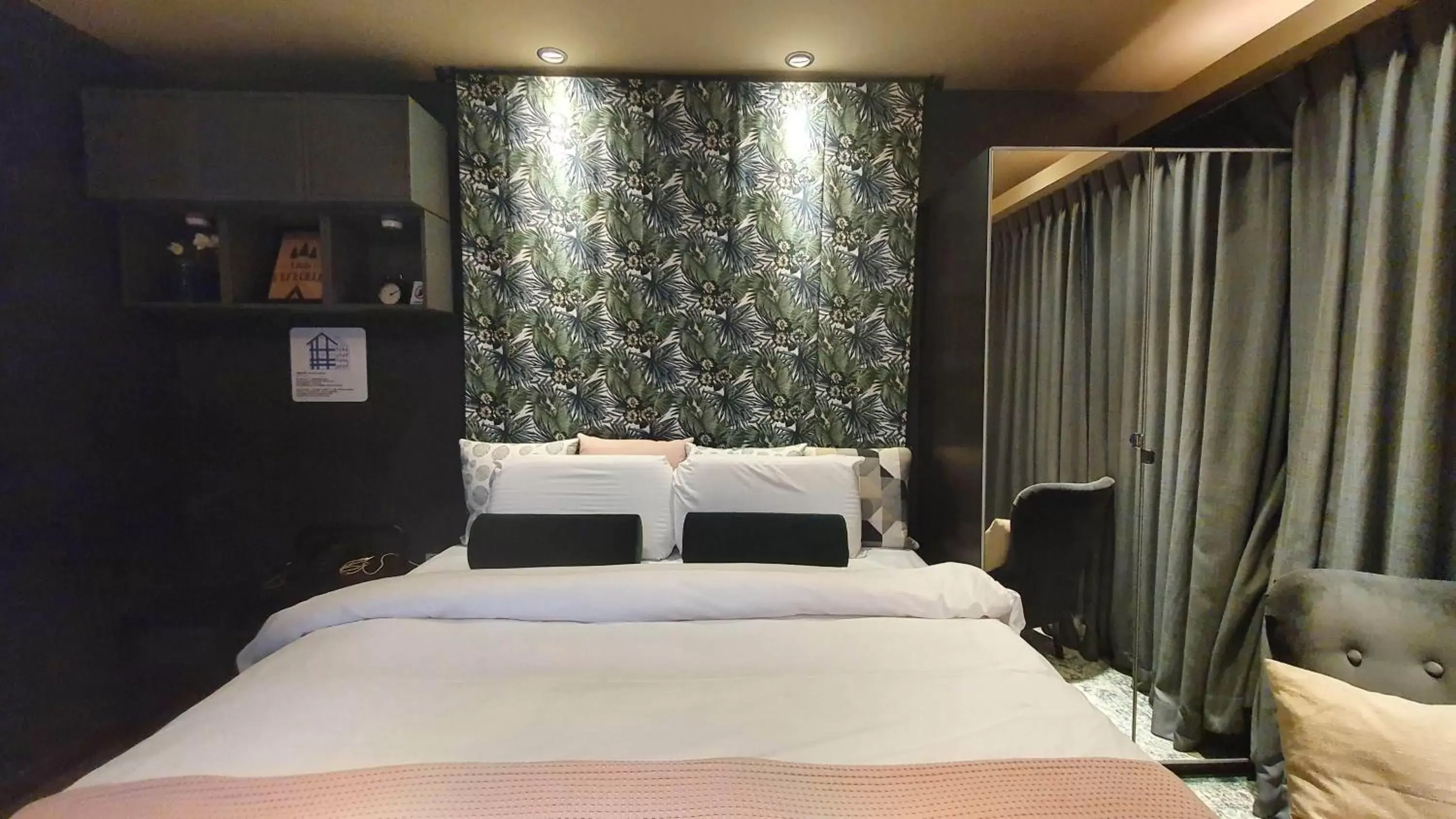 Bed in Yomi Hotel - ShuangLian MRT