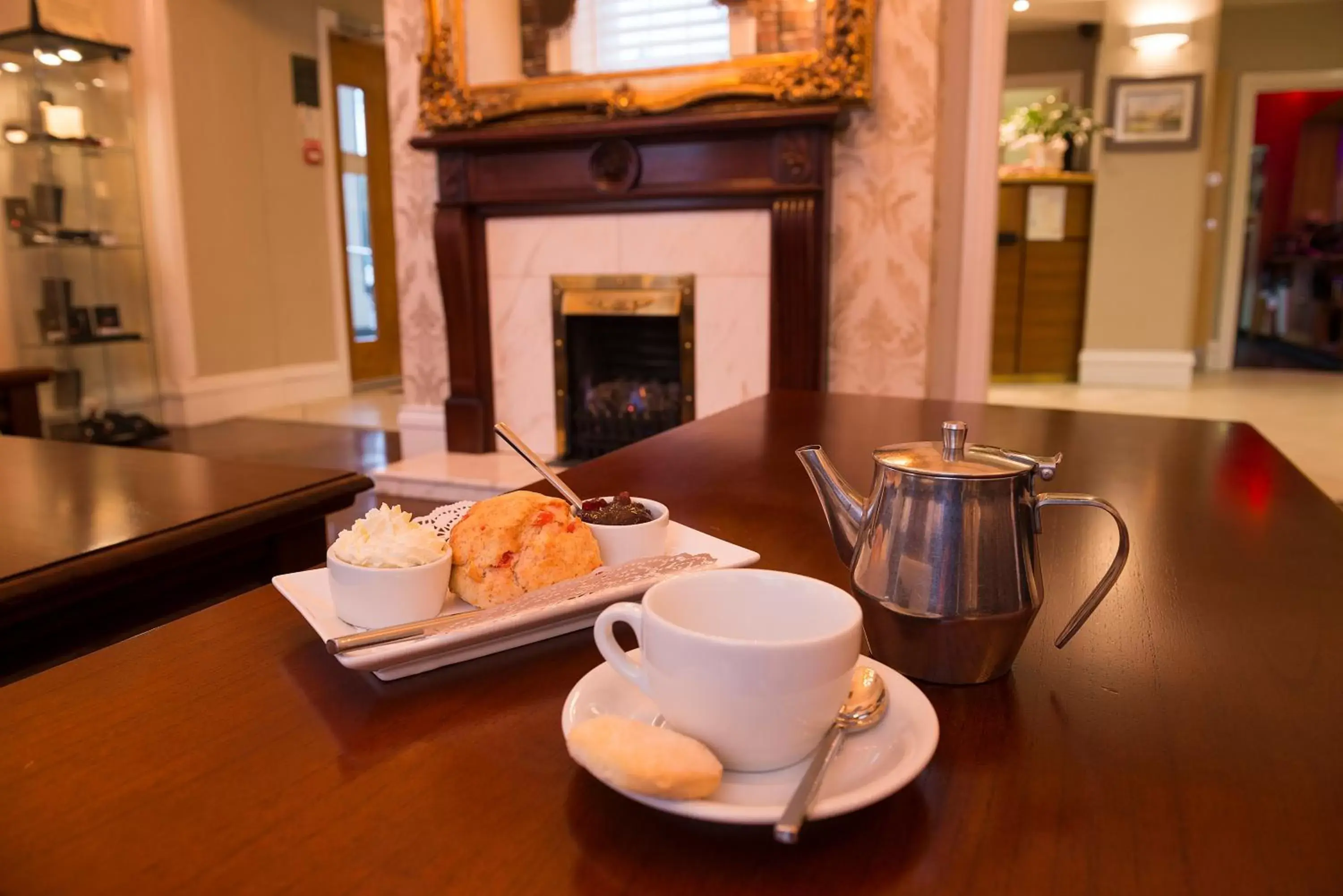 Coffee/tea facilities in Kilmorey Arms Hotel