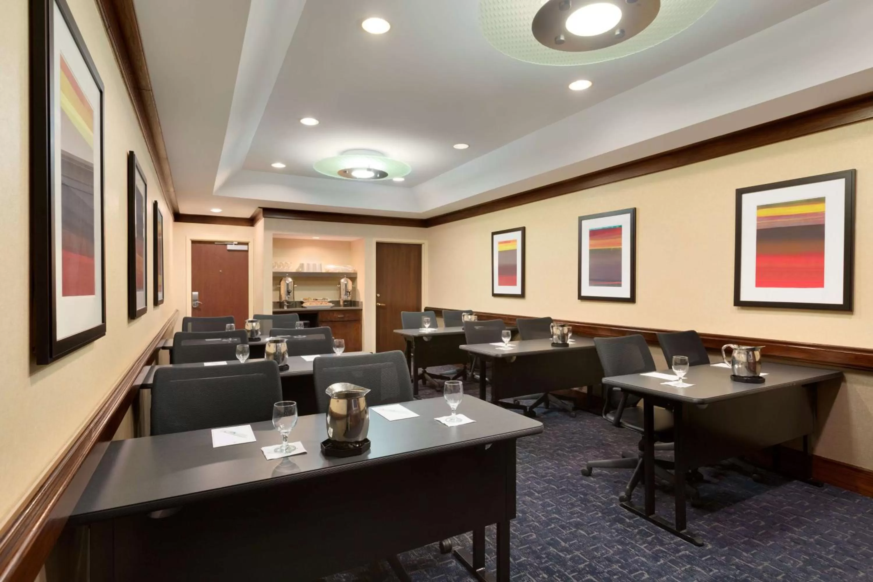 Meeting/conference room in Embassy Suites by Hilton Chicago North Shore Deerfield