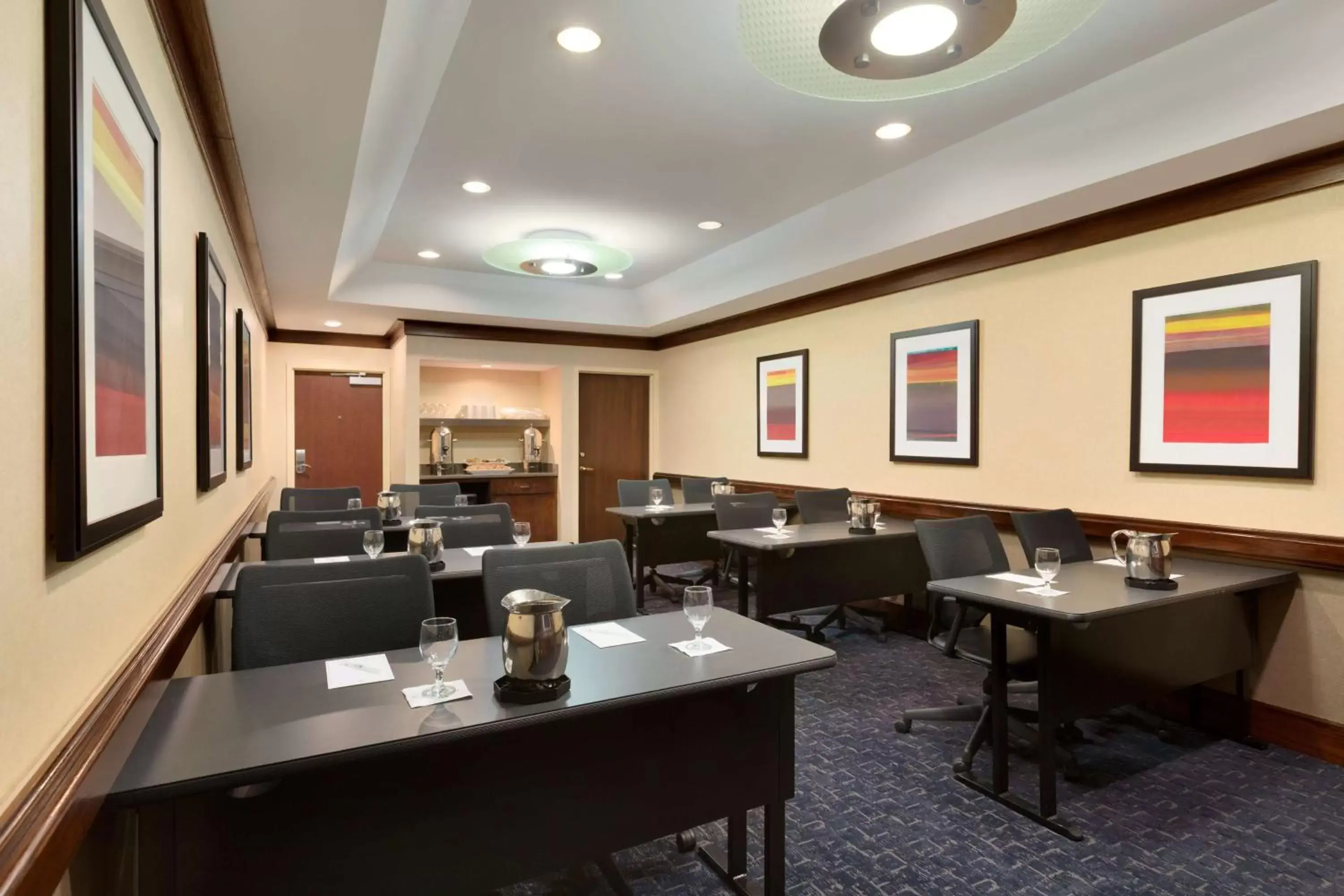 Meeting/conference room, Restaurant/Places to Eat in Embassy Suites by Hilton Chicago North Shore Deerfield