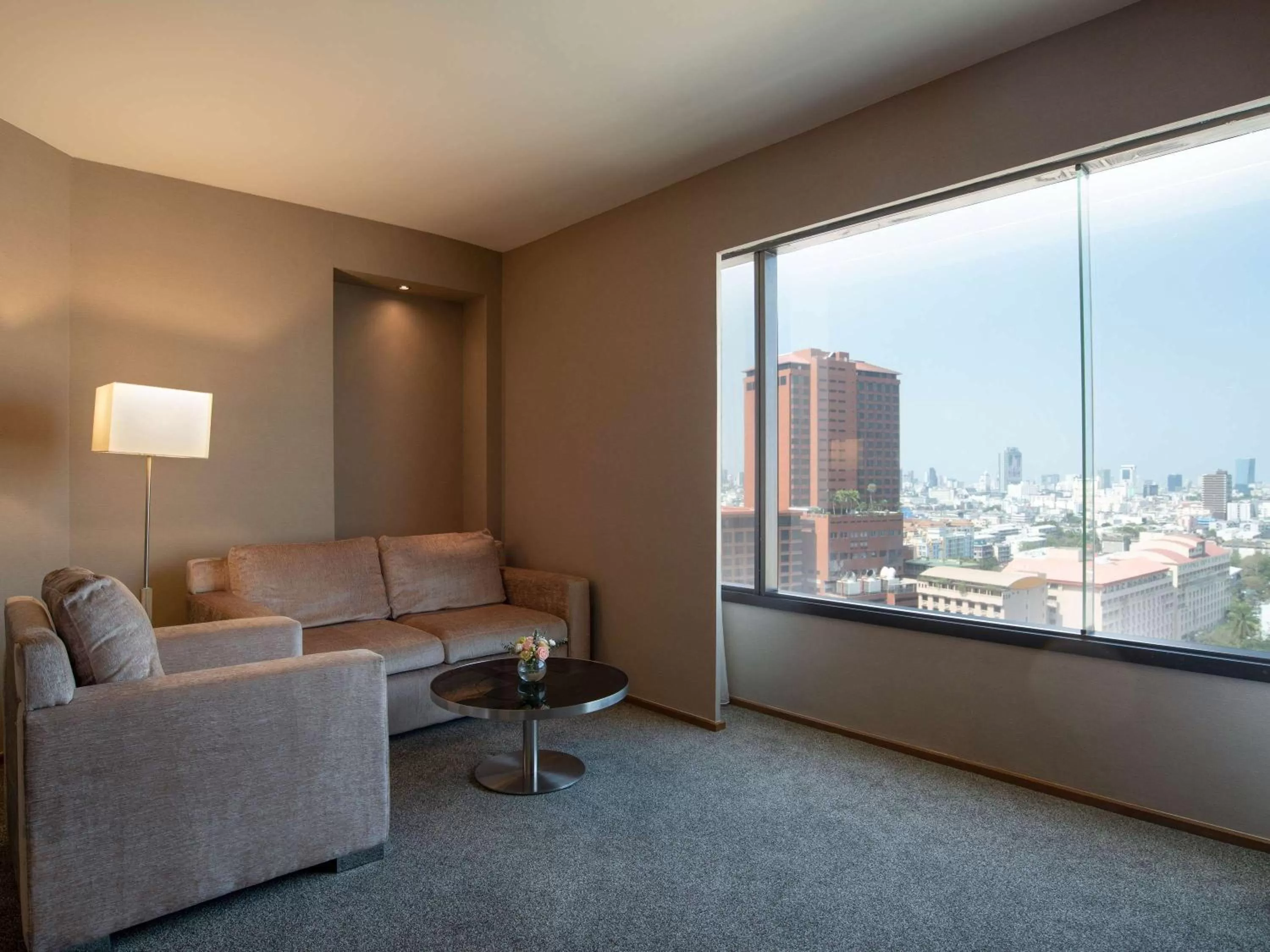 Photo of the whole room in Swissotel Bangkok Ratchada