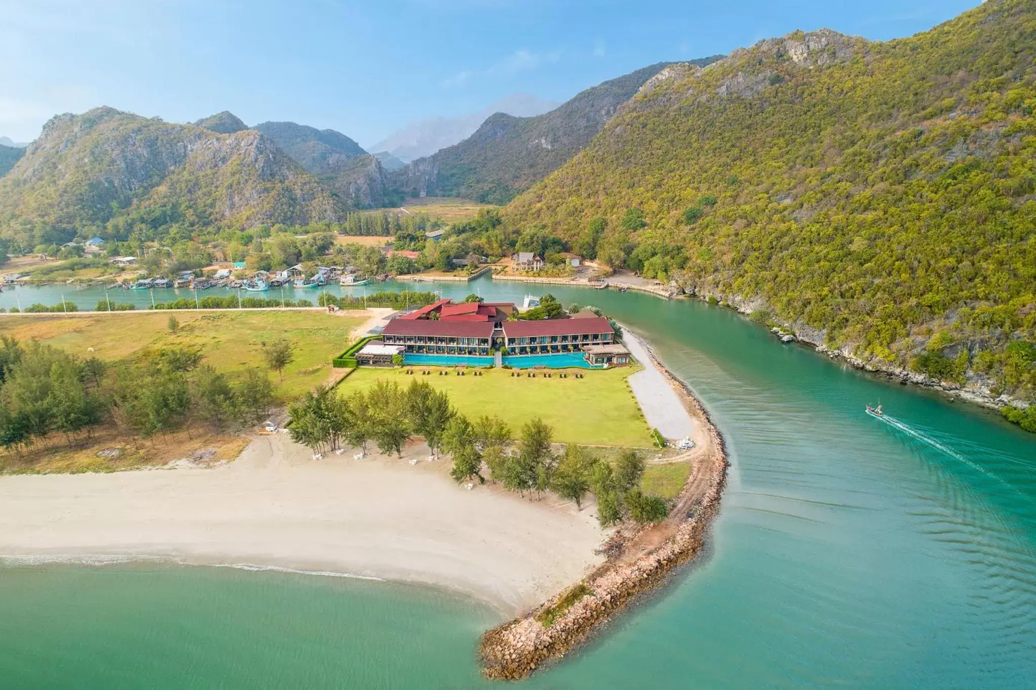 Natural landscape, Bird's-eye View in La Isla Pranburi Beach Resort