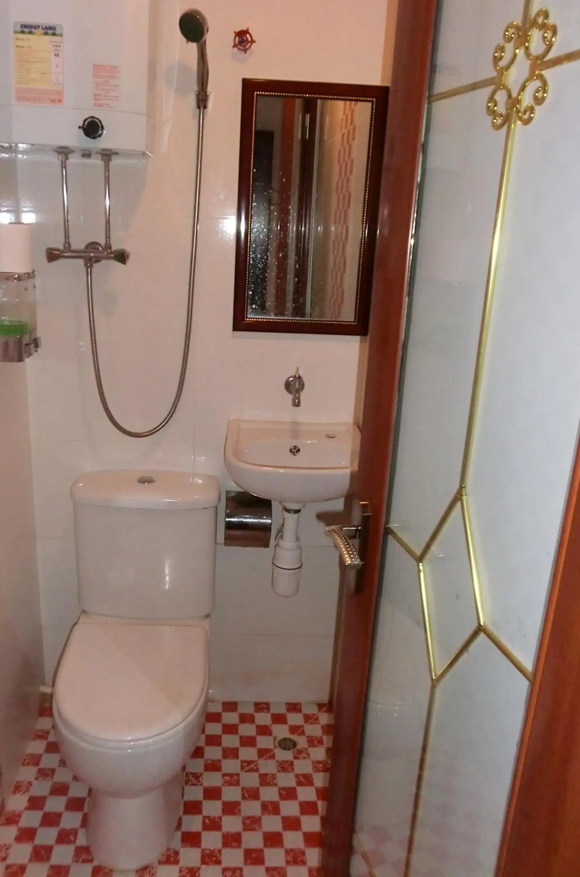 Toilet, Bathroom in Marrigold Hostel