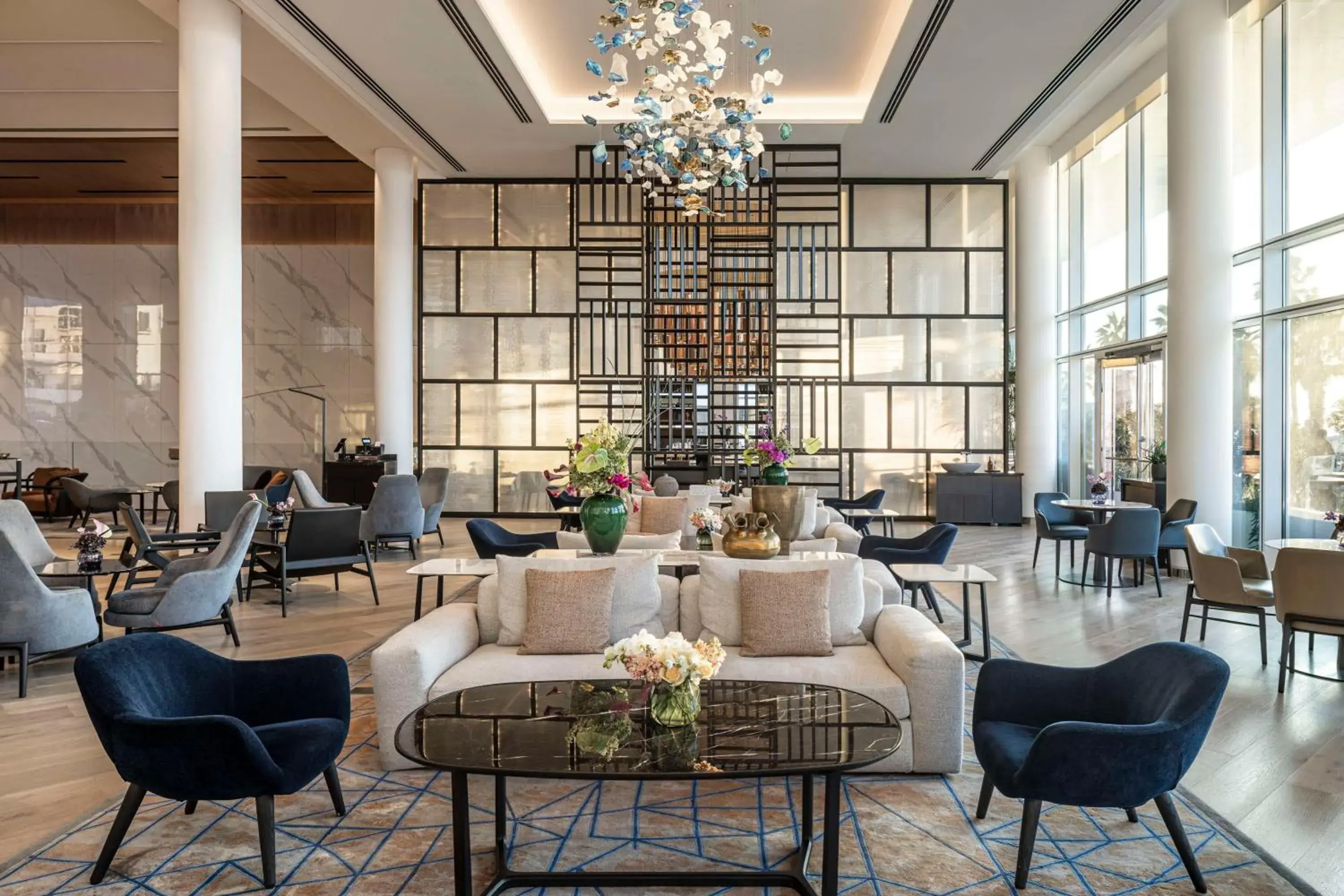 Lounge or bar, Restaurant/Places to Eat in The David Kempinski Tel Aviv