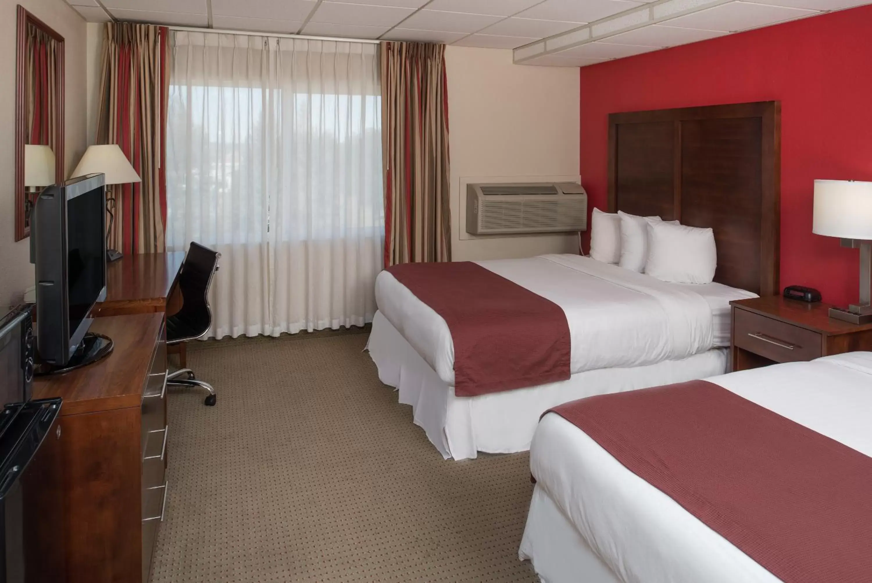 Photo of the whole room, Bed in Ramada by Wyndham Downtown Spokane