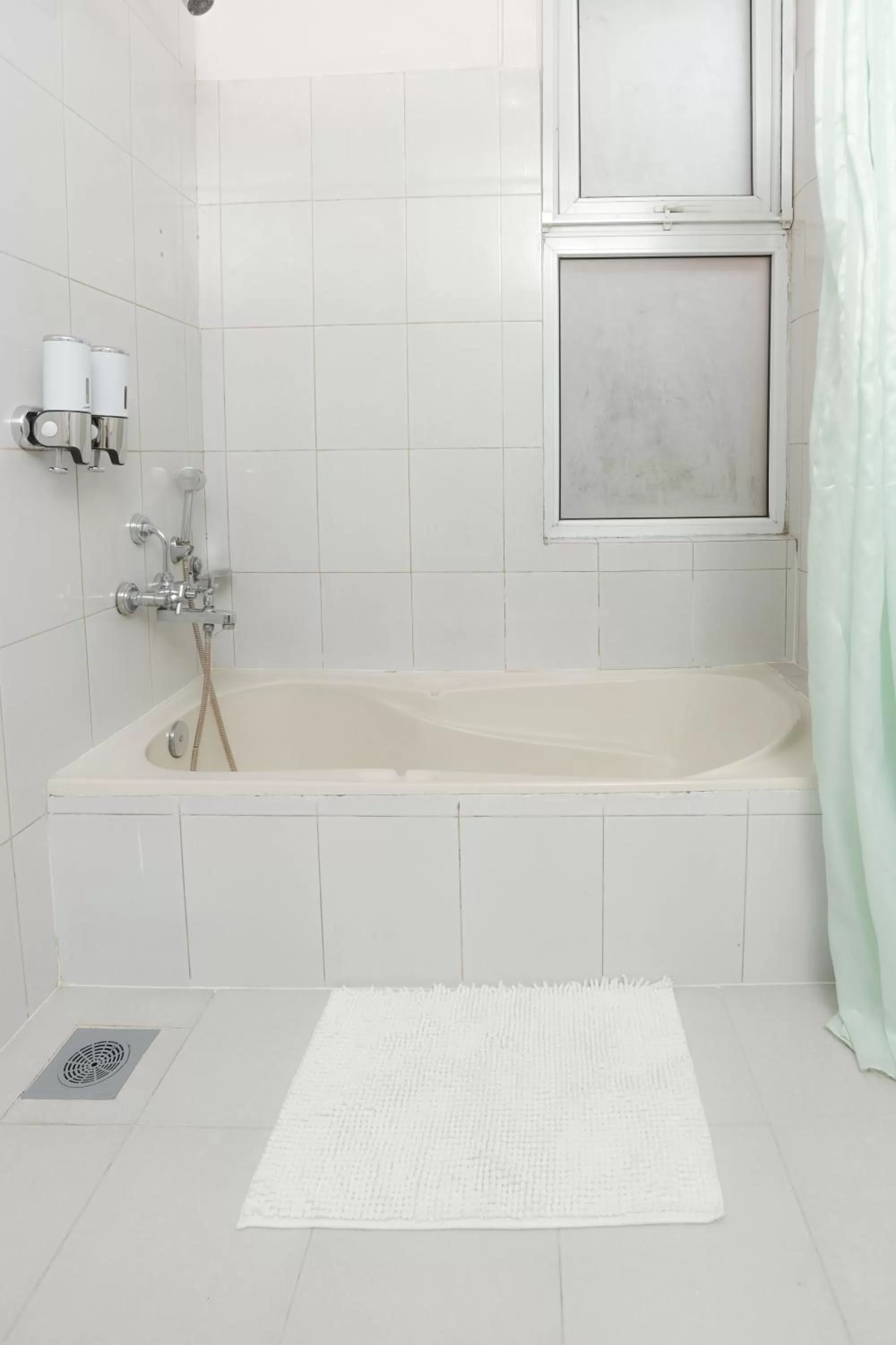 Hot Tub in Hotel Access Nepal