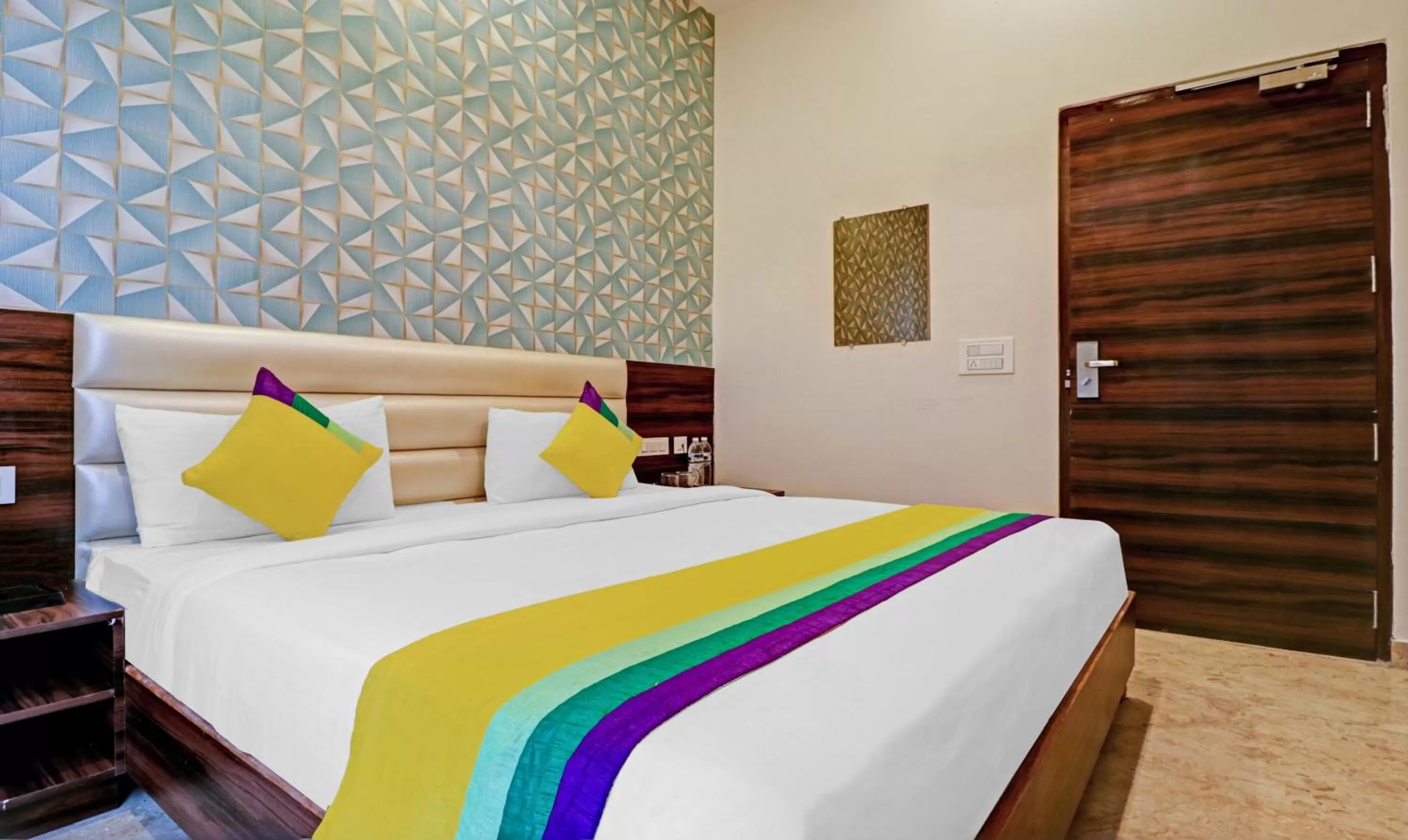 Bedroom, Bed in Itsy Hotels Jashan