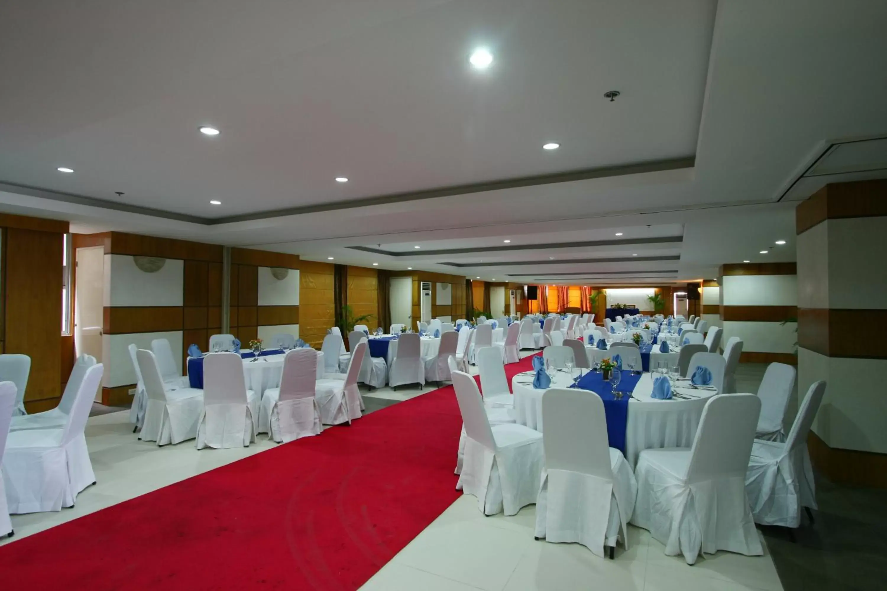 Banquet/Function facilities, Banquet Facilities in Crown Regency Hotel & Towers