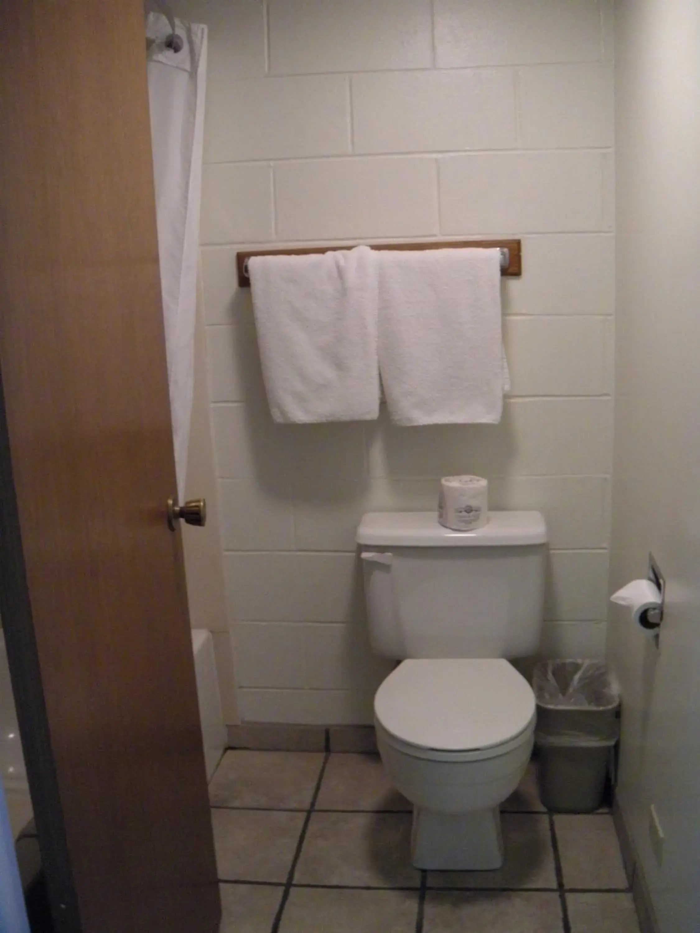 Bathroom in Motel West