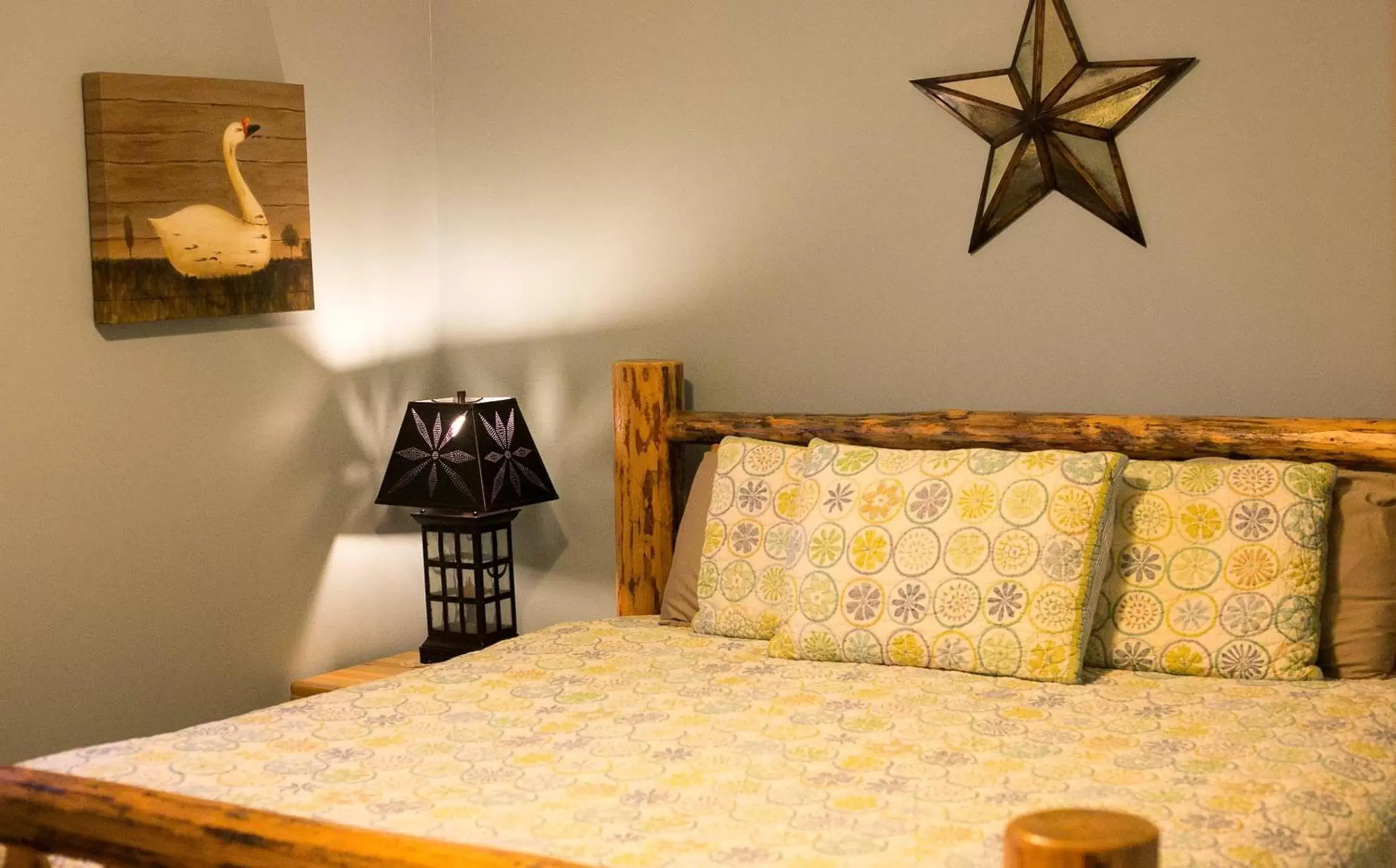 Bedroom, Bed in Blessing Lodge by Amish Country Lodging