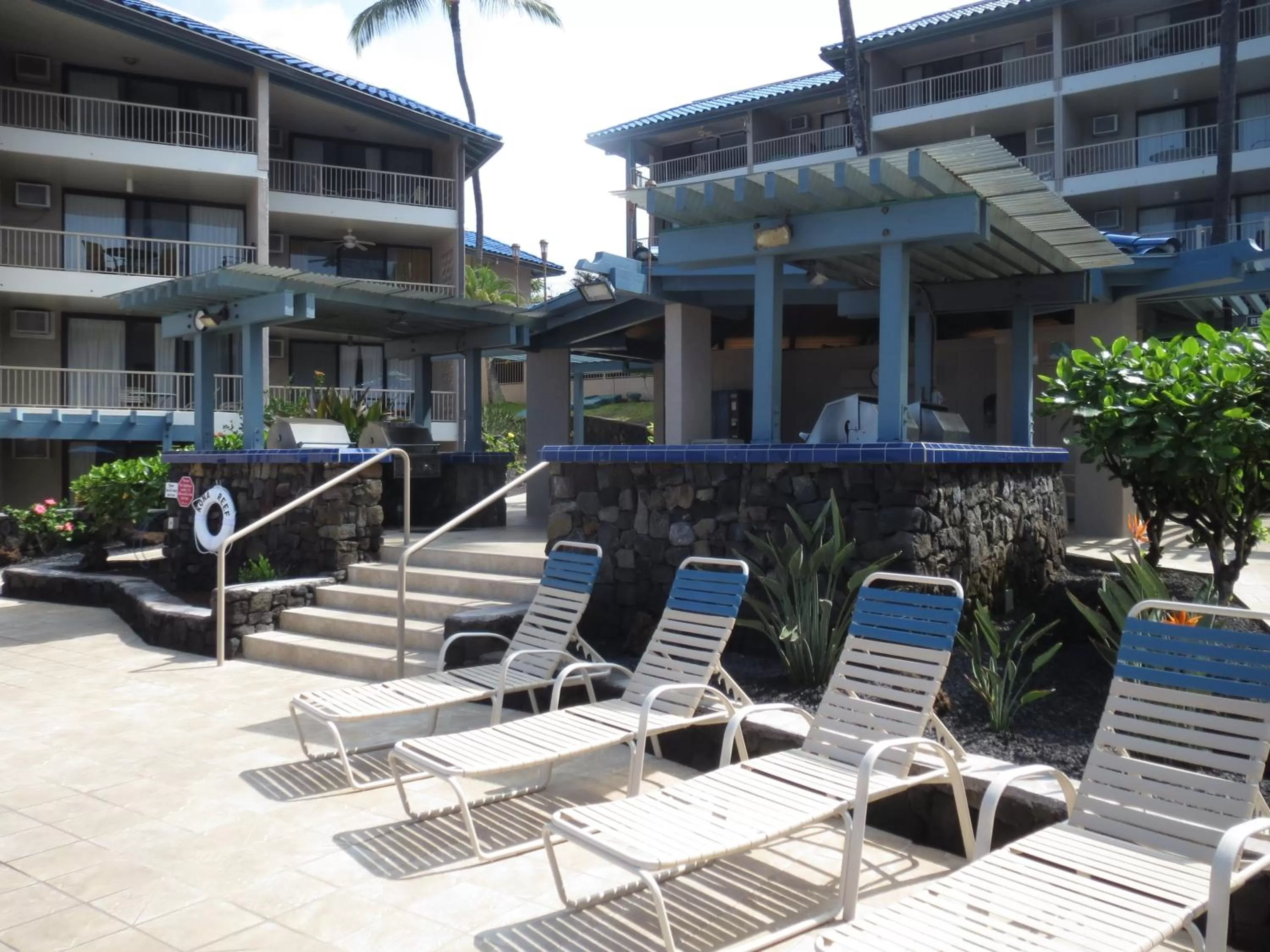 Property building in Kona Reef Resort by Latour Group