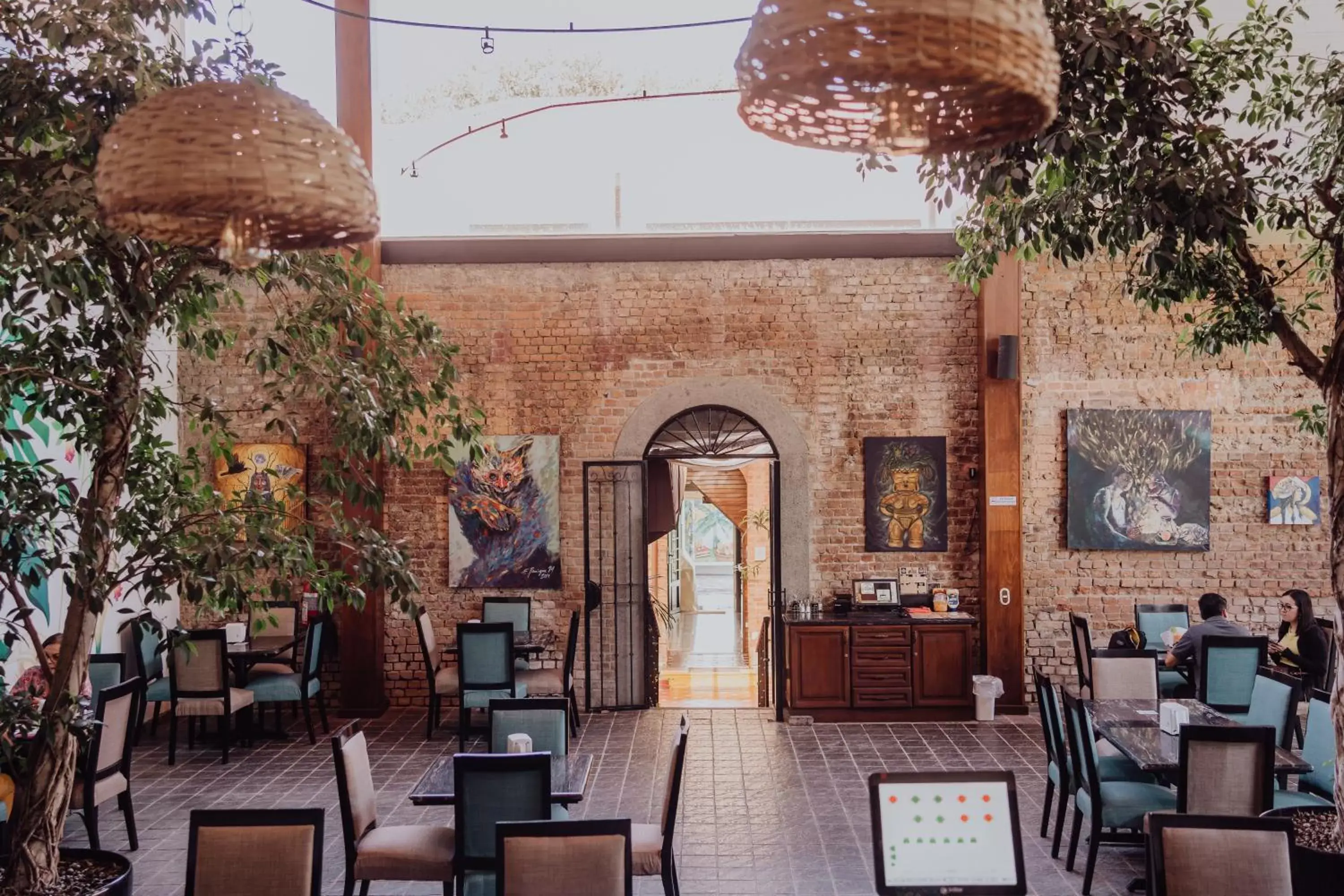 Patio in Hotel Dunn Inn